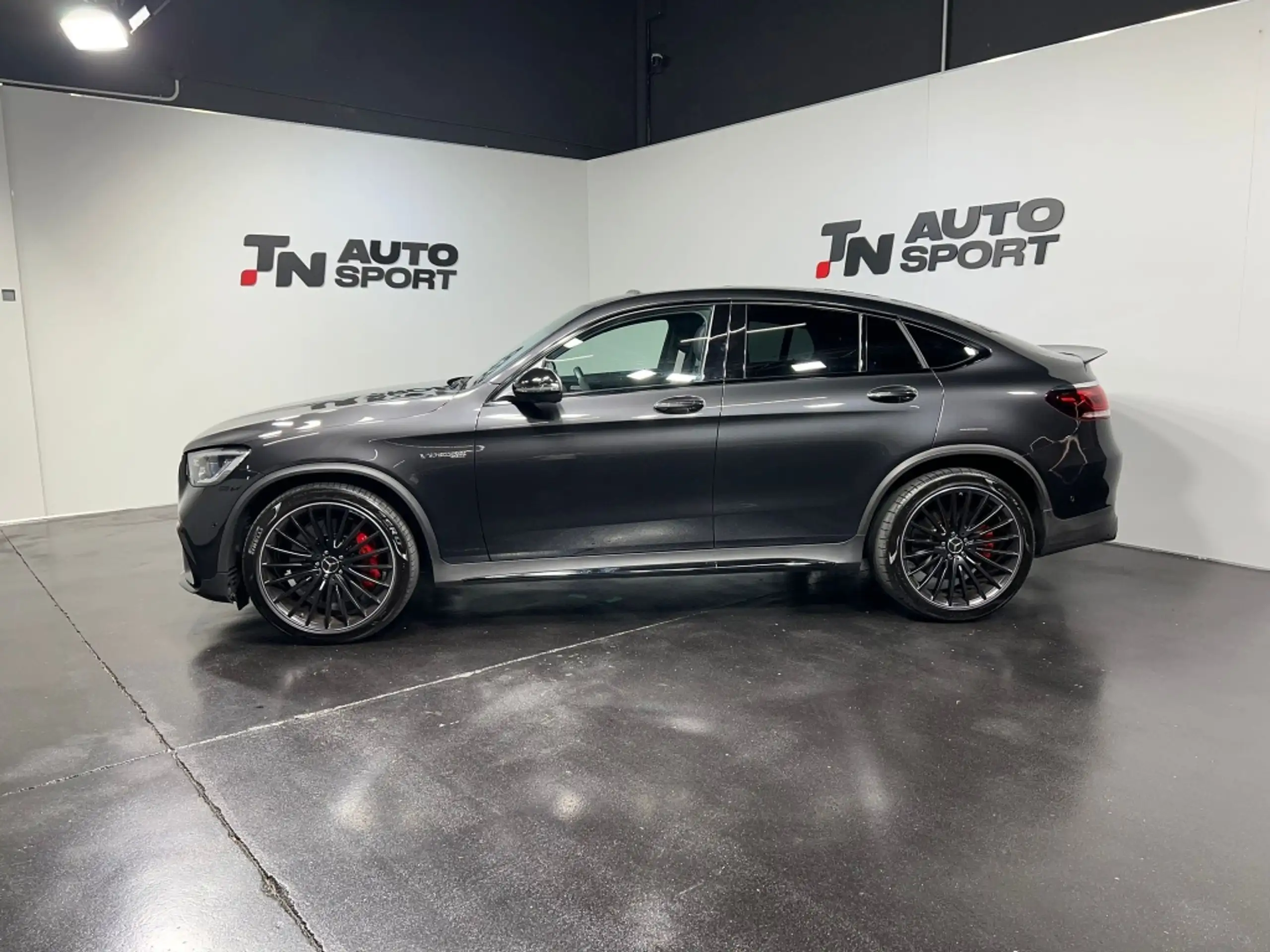 Mercedes-Benz - GLC 63 AMG