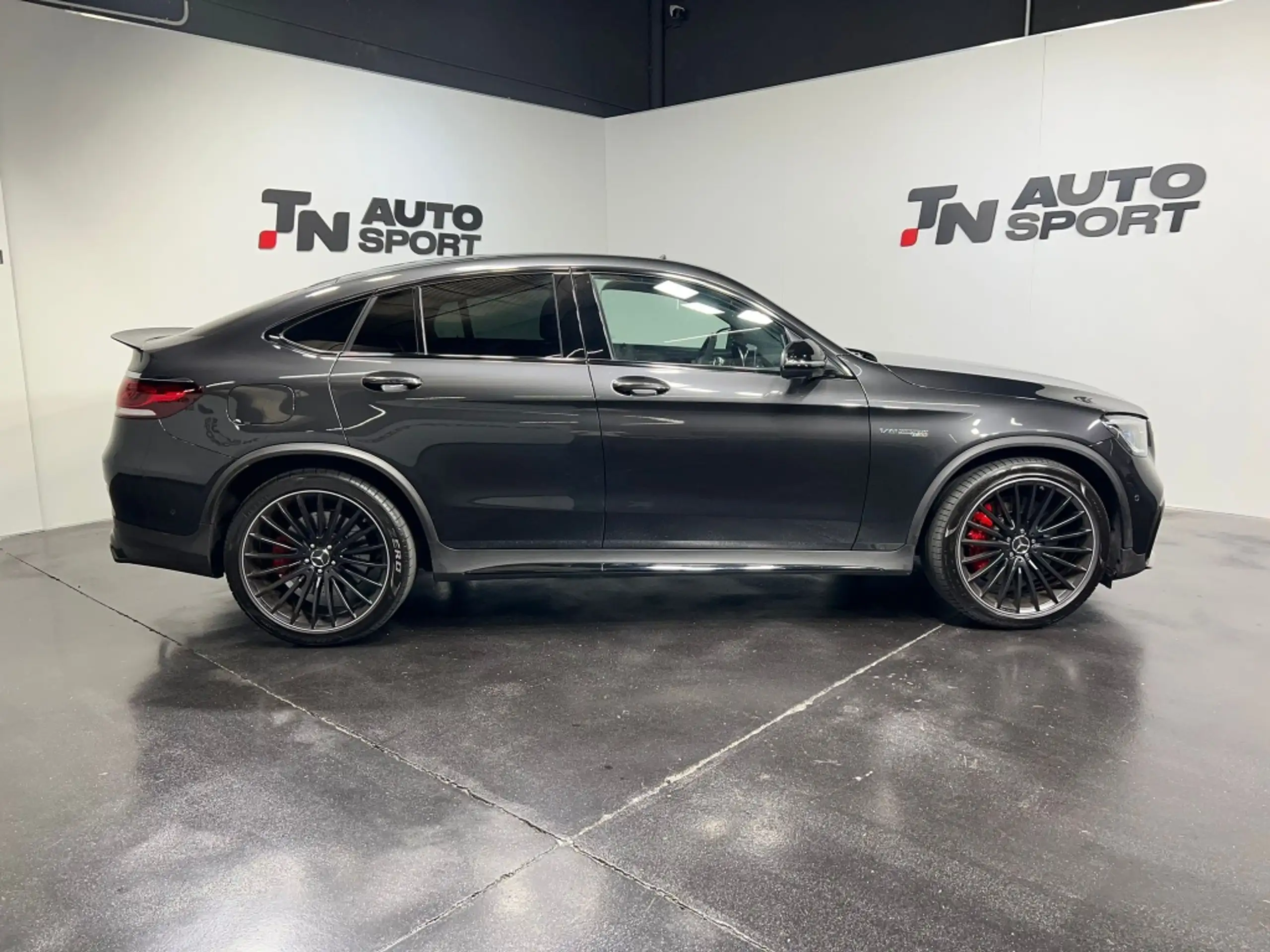 Mercedes-Benz - GLC 63 AMG