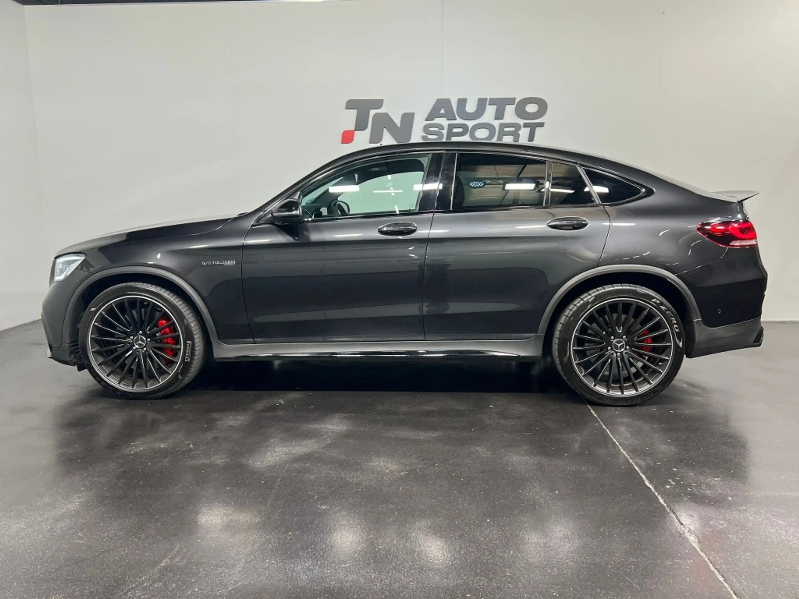 Mercedes-Benz - GLC 63 AMG