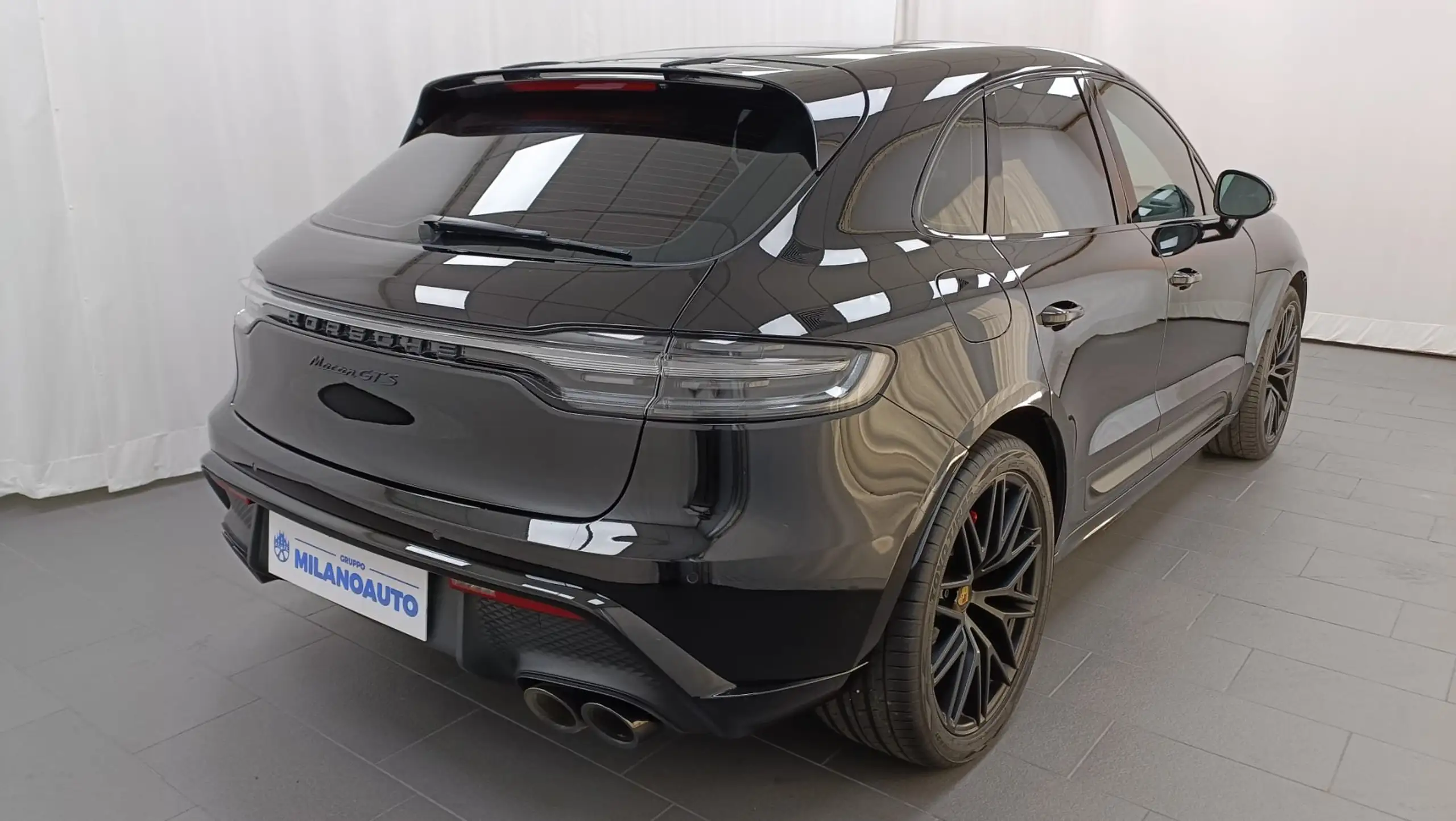 Porsche - Macan