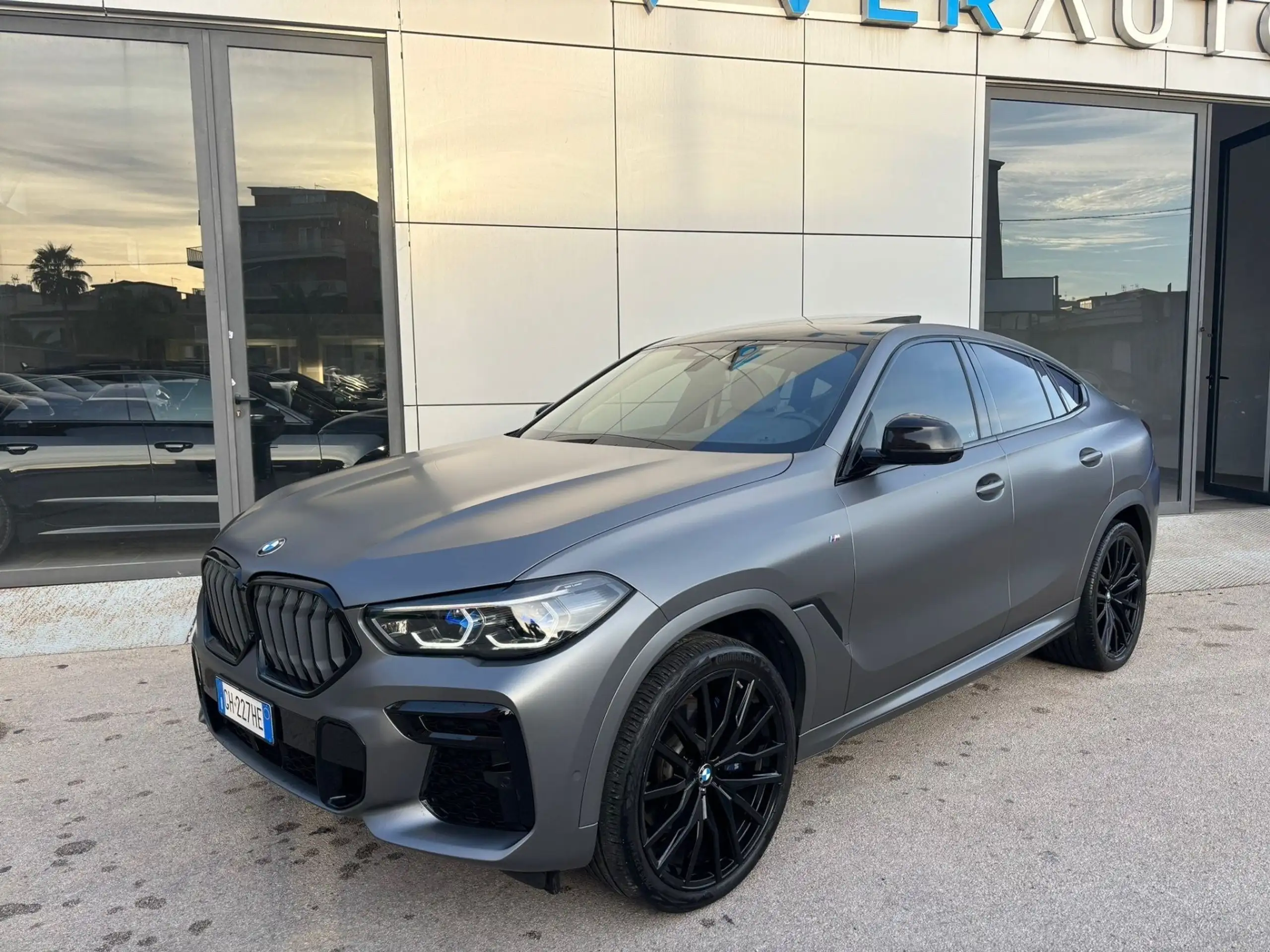 BMW - X6