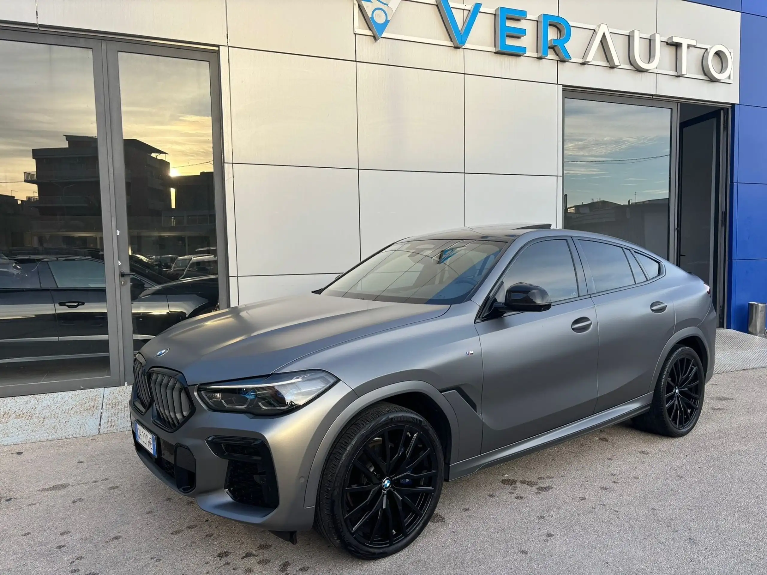 BMW - X6