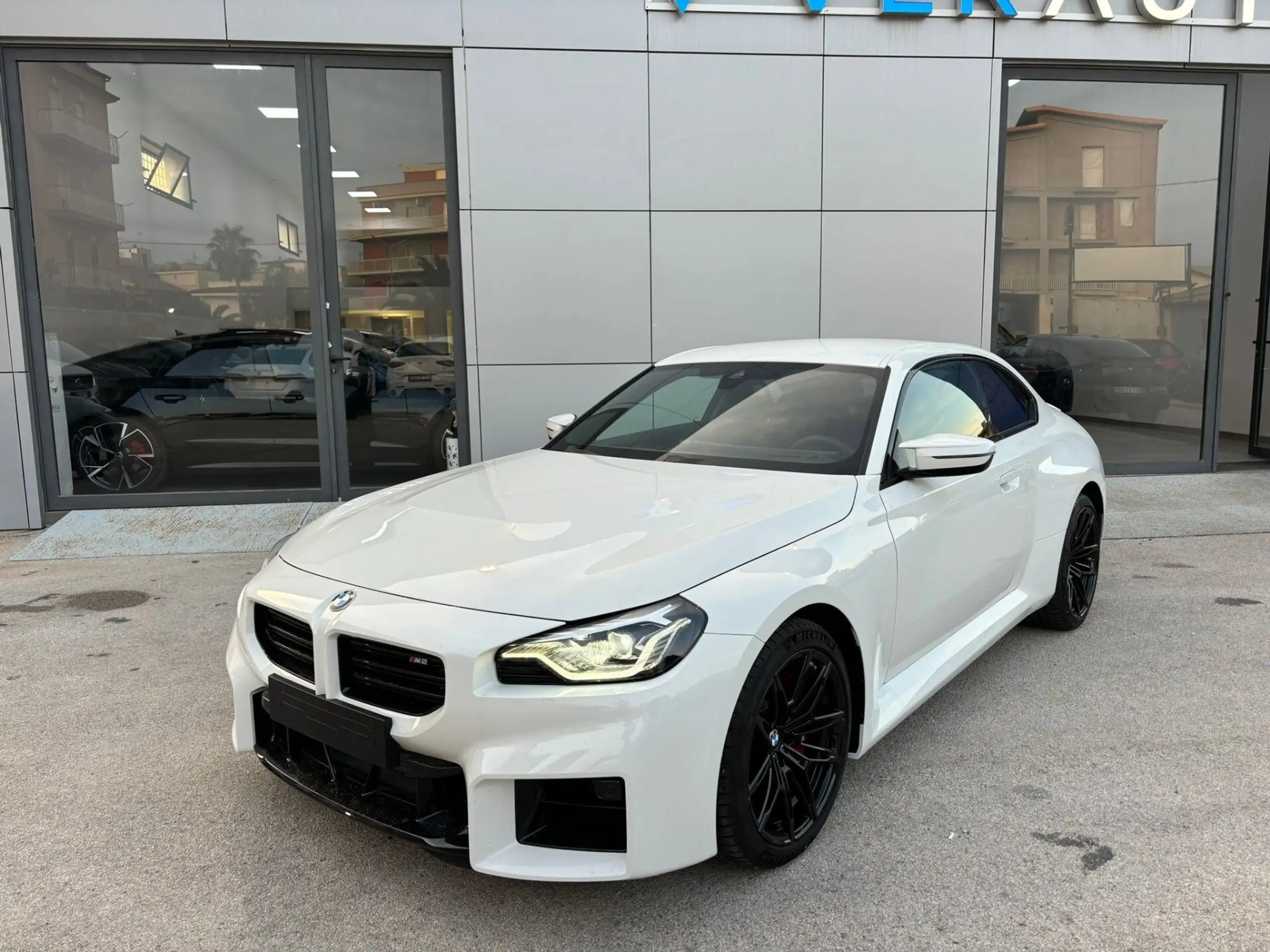 BMW - M2