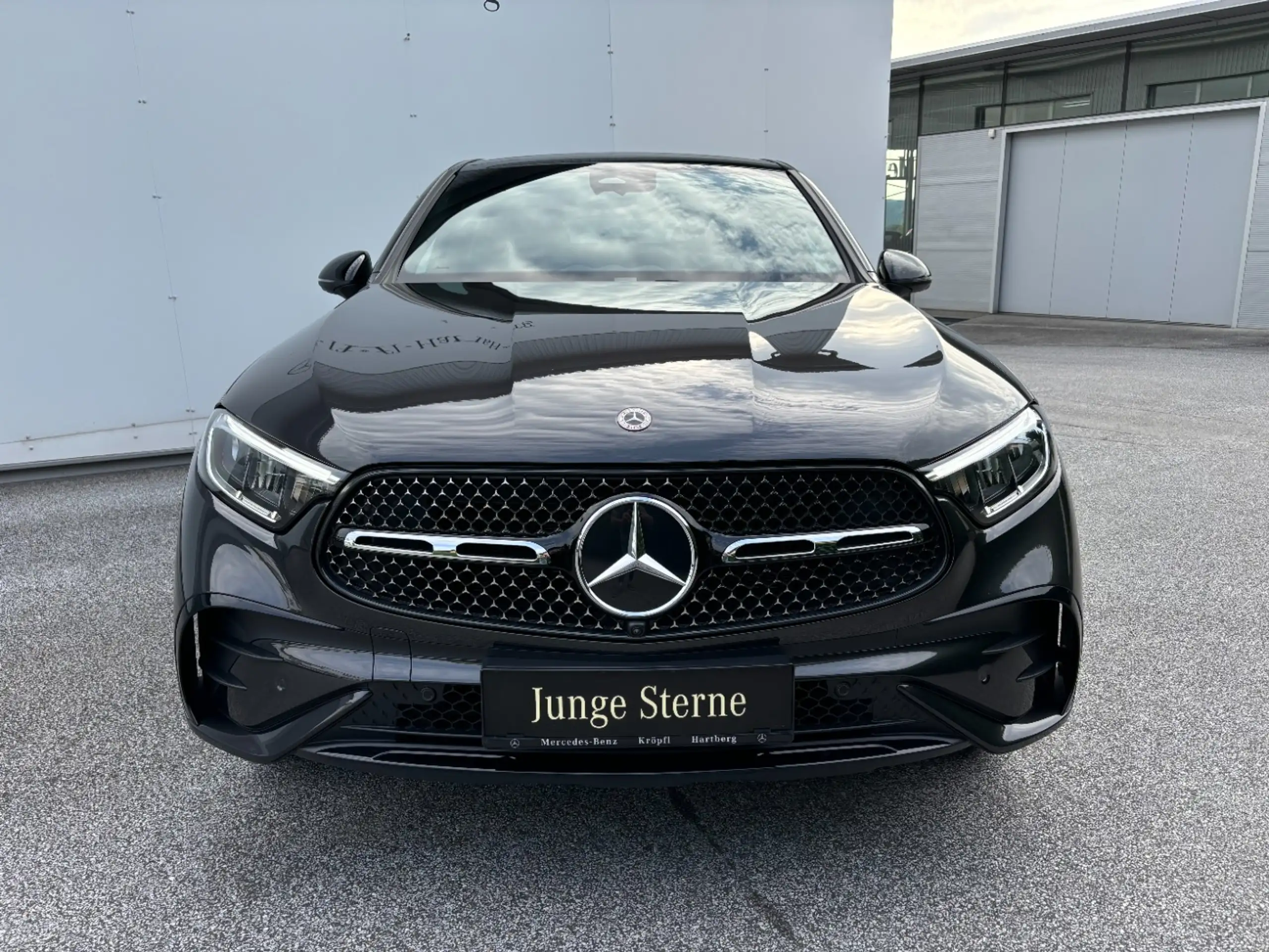 Mercedes-Benz - GLC 220