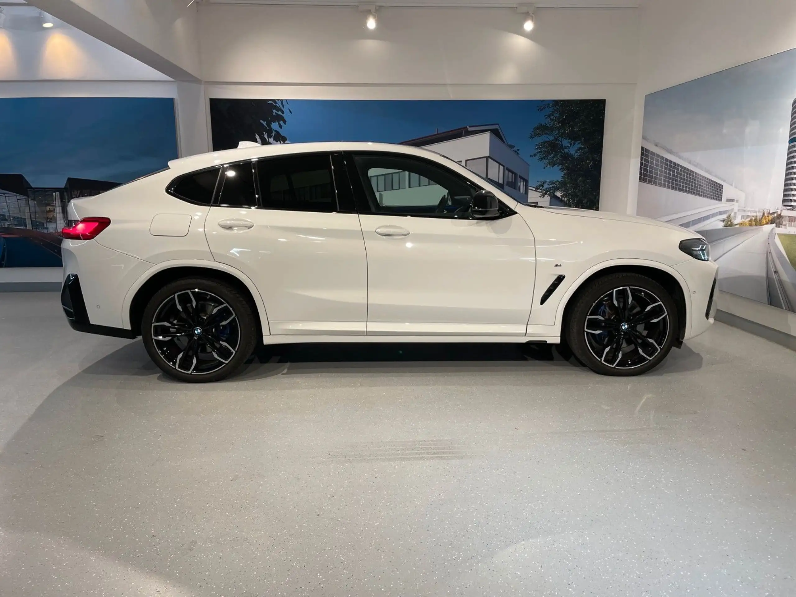 BMW - X4 M