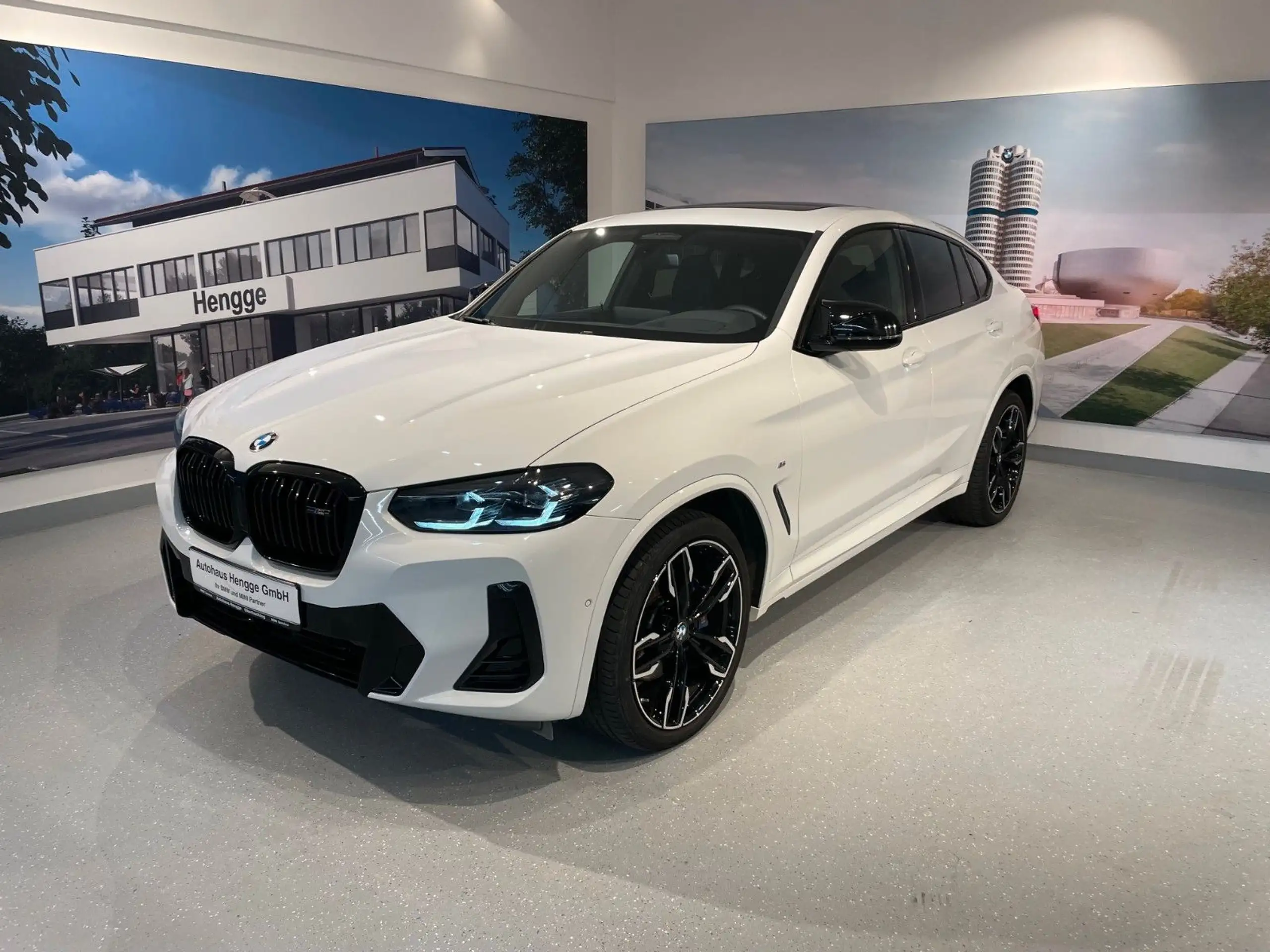 BMW - X4 M