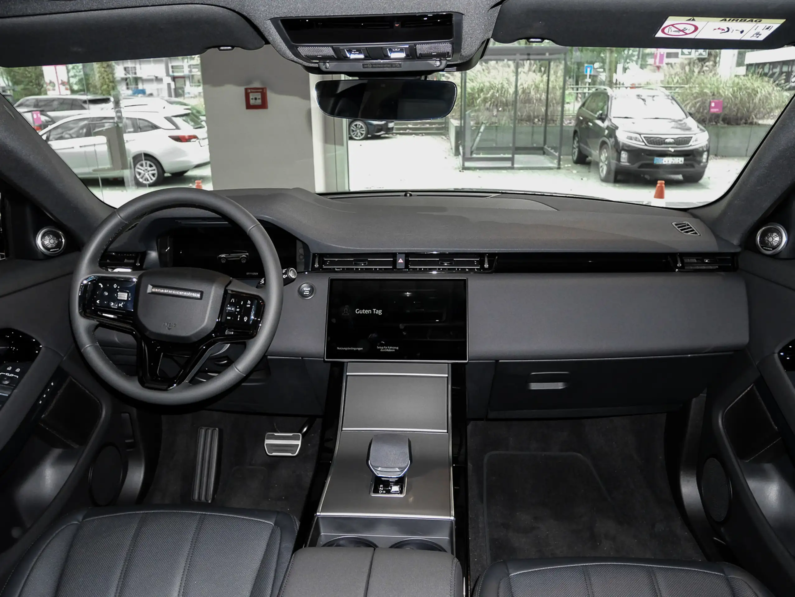 Land Rover - Range Rover Evoque