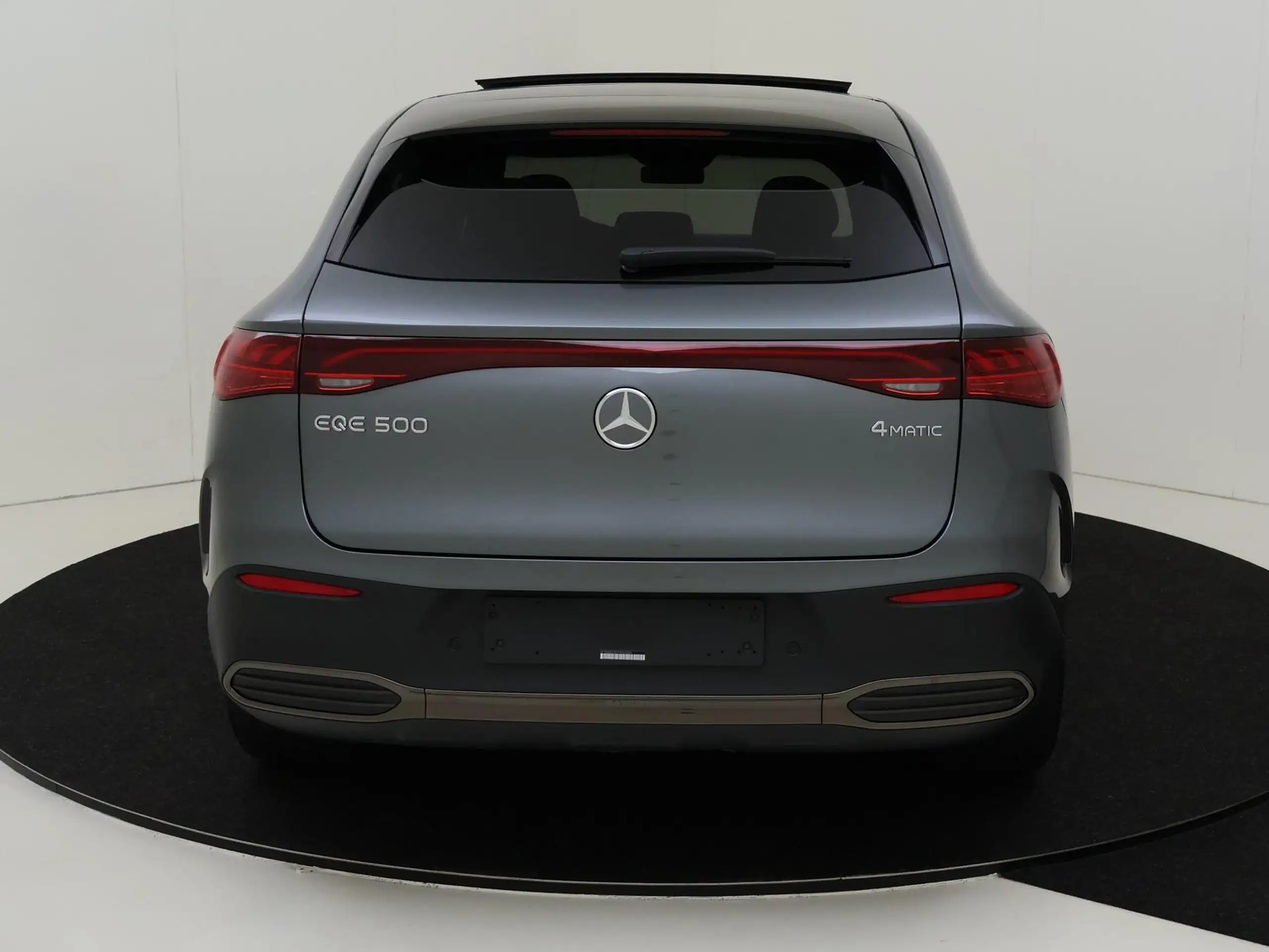 Mercedes-Benz - EQE SUV