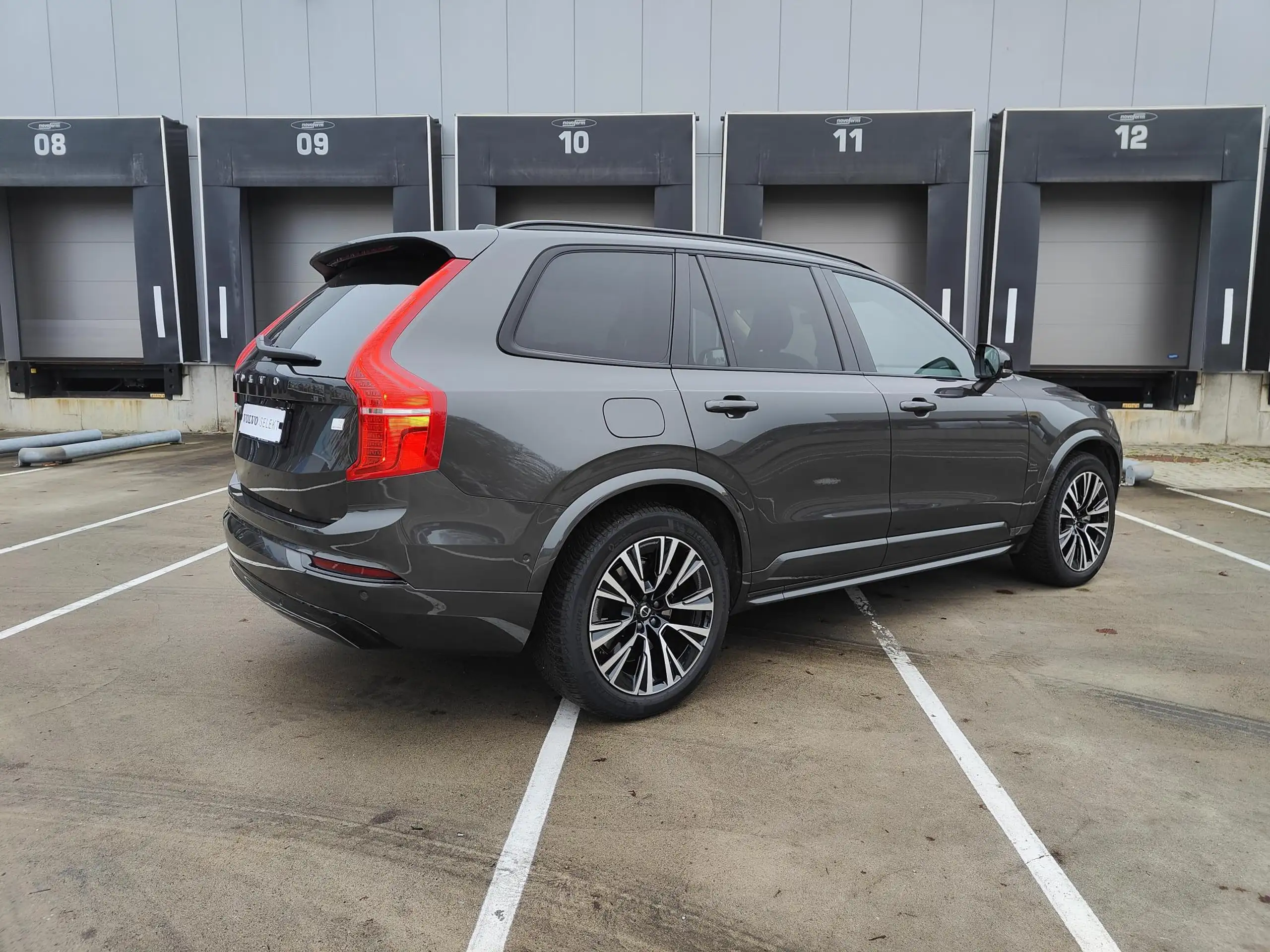 Volvo - XC90