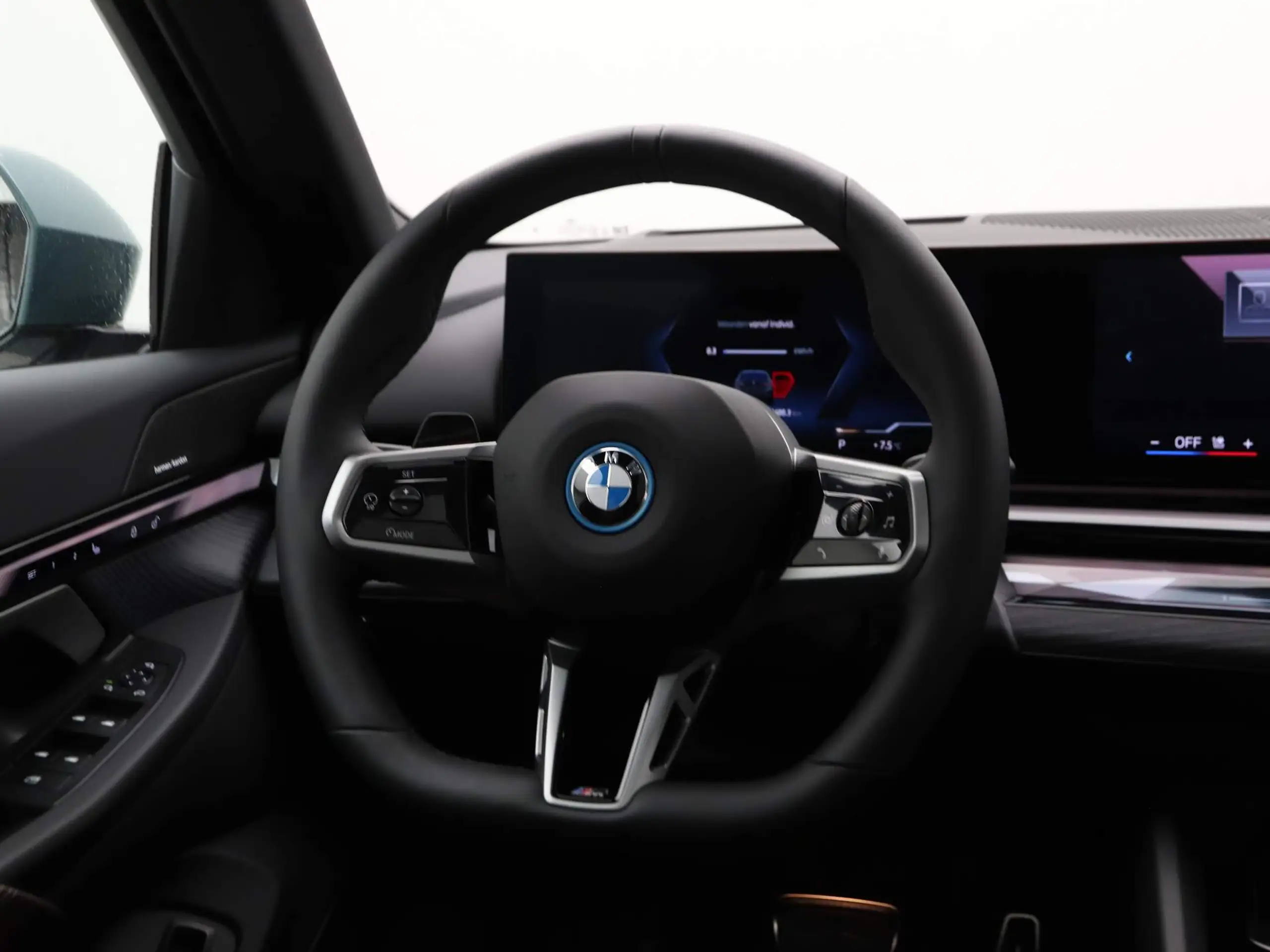 BMW - i5