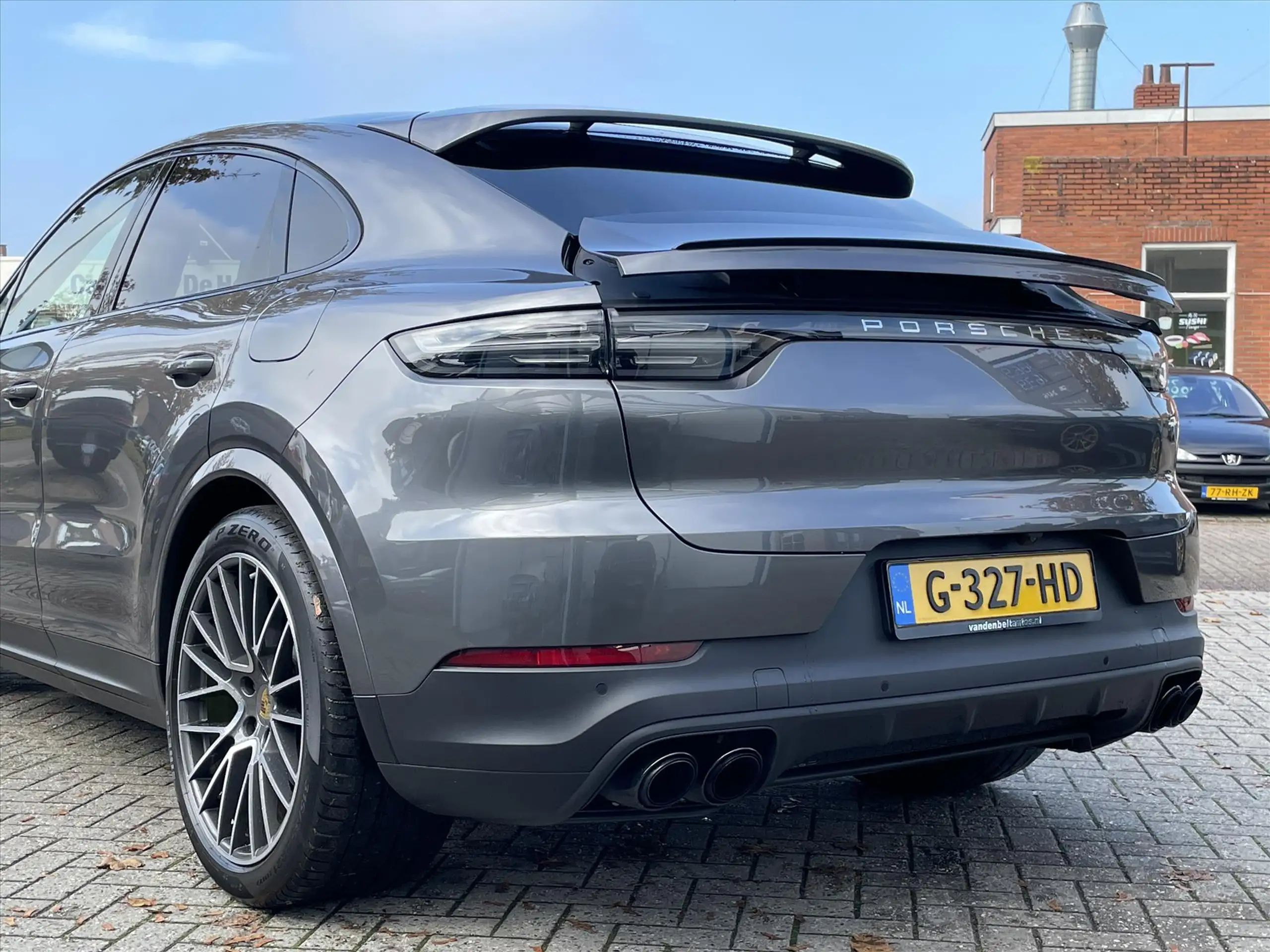 Porsche - Cayenne