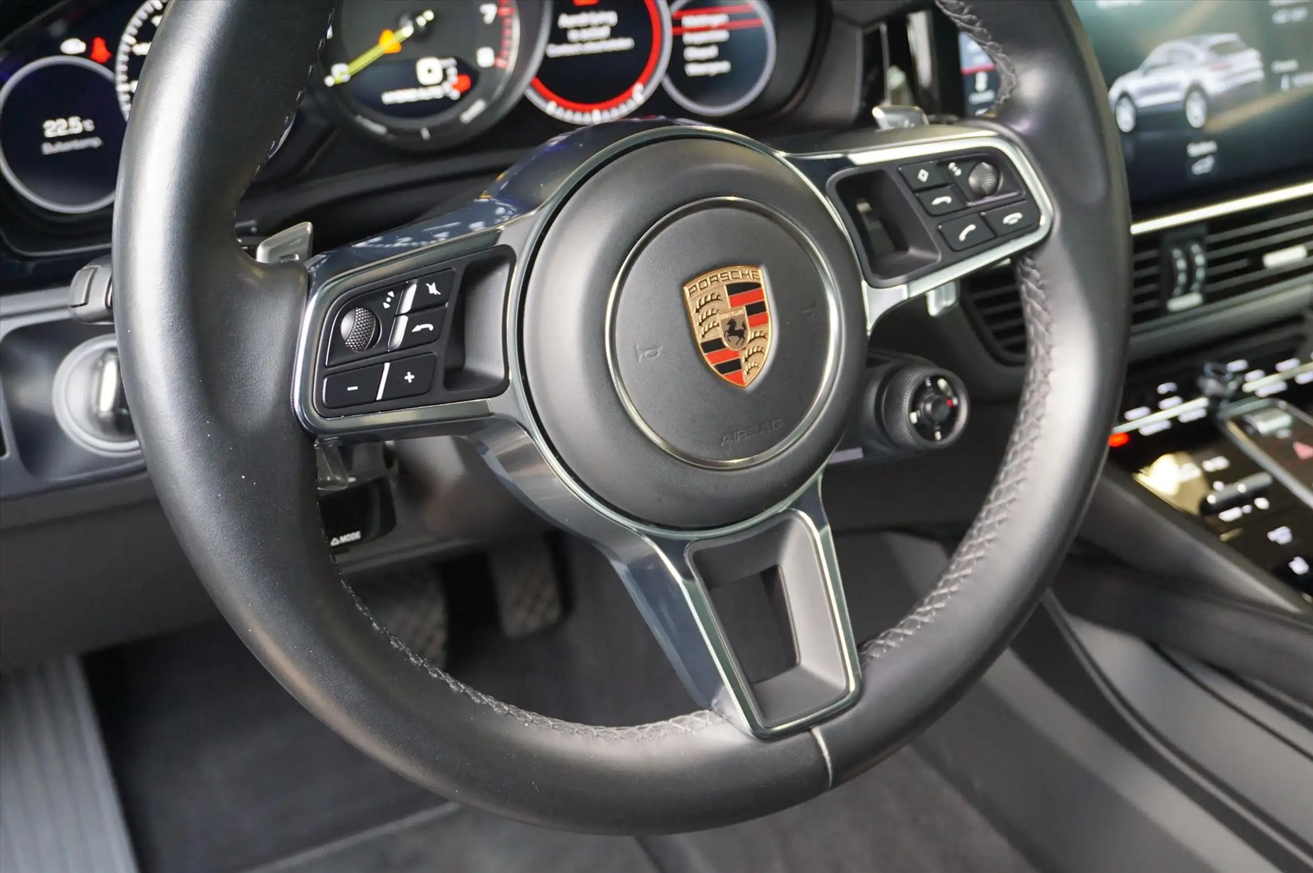 Porsche - Cayenne