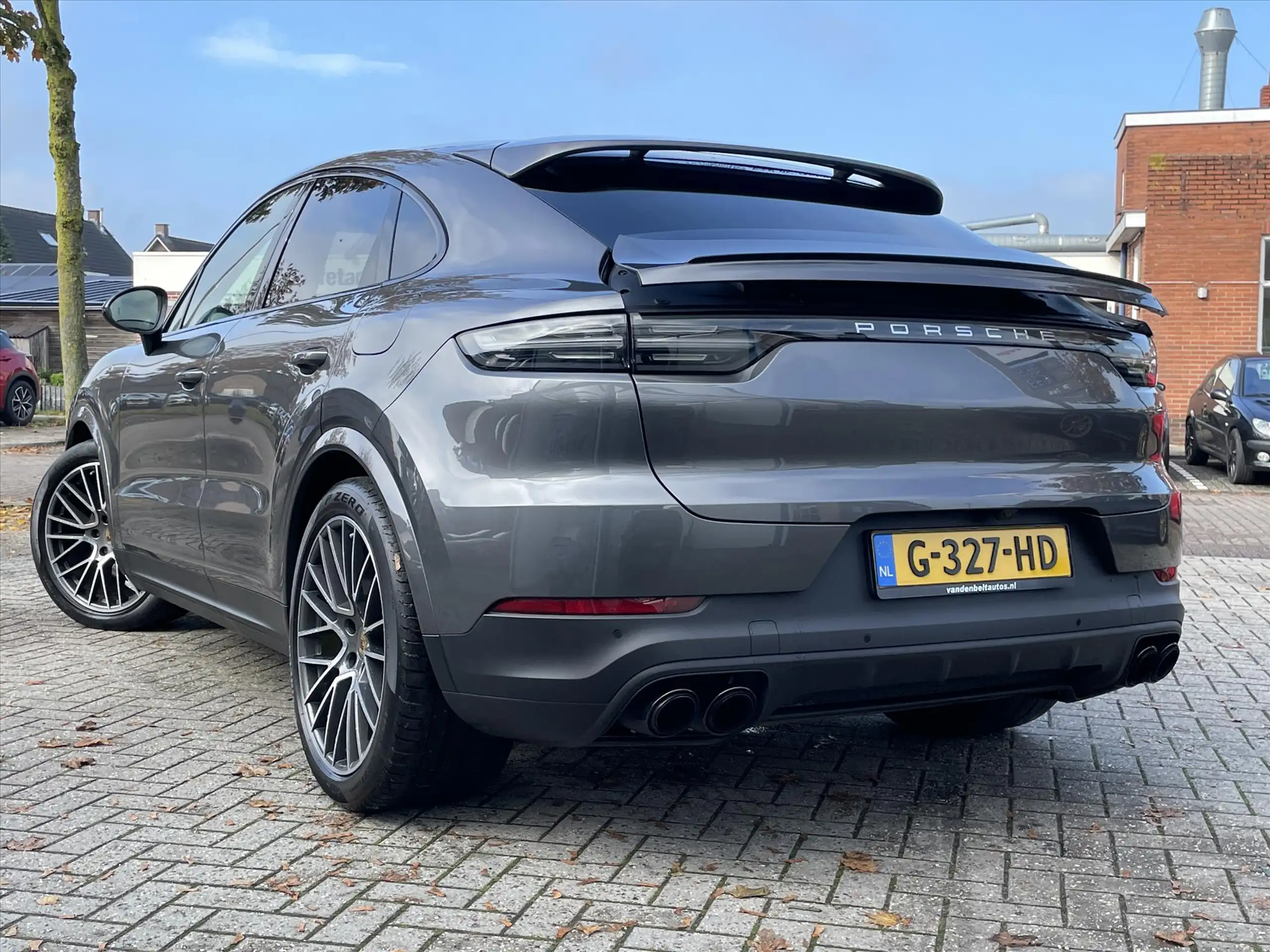 Porsche - Cayenne