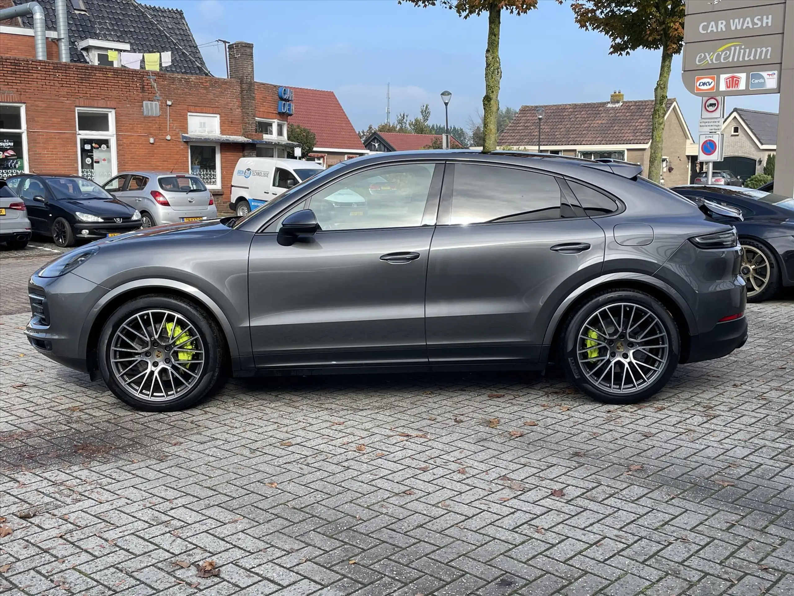 Porsche - Cayenne