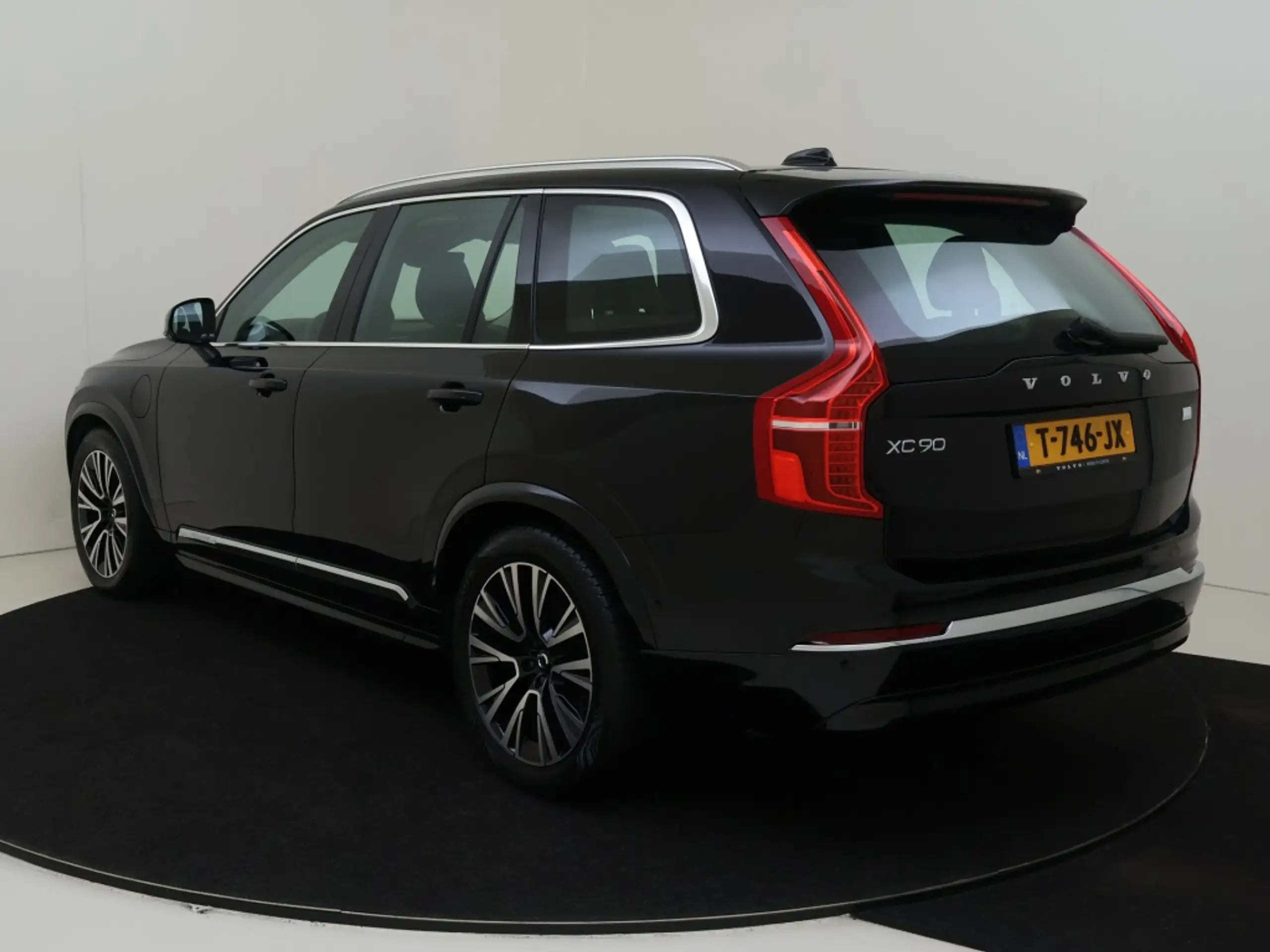 Volvo - XC90