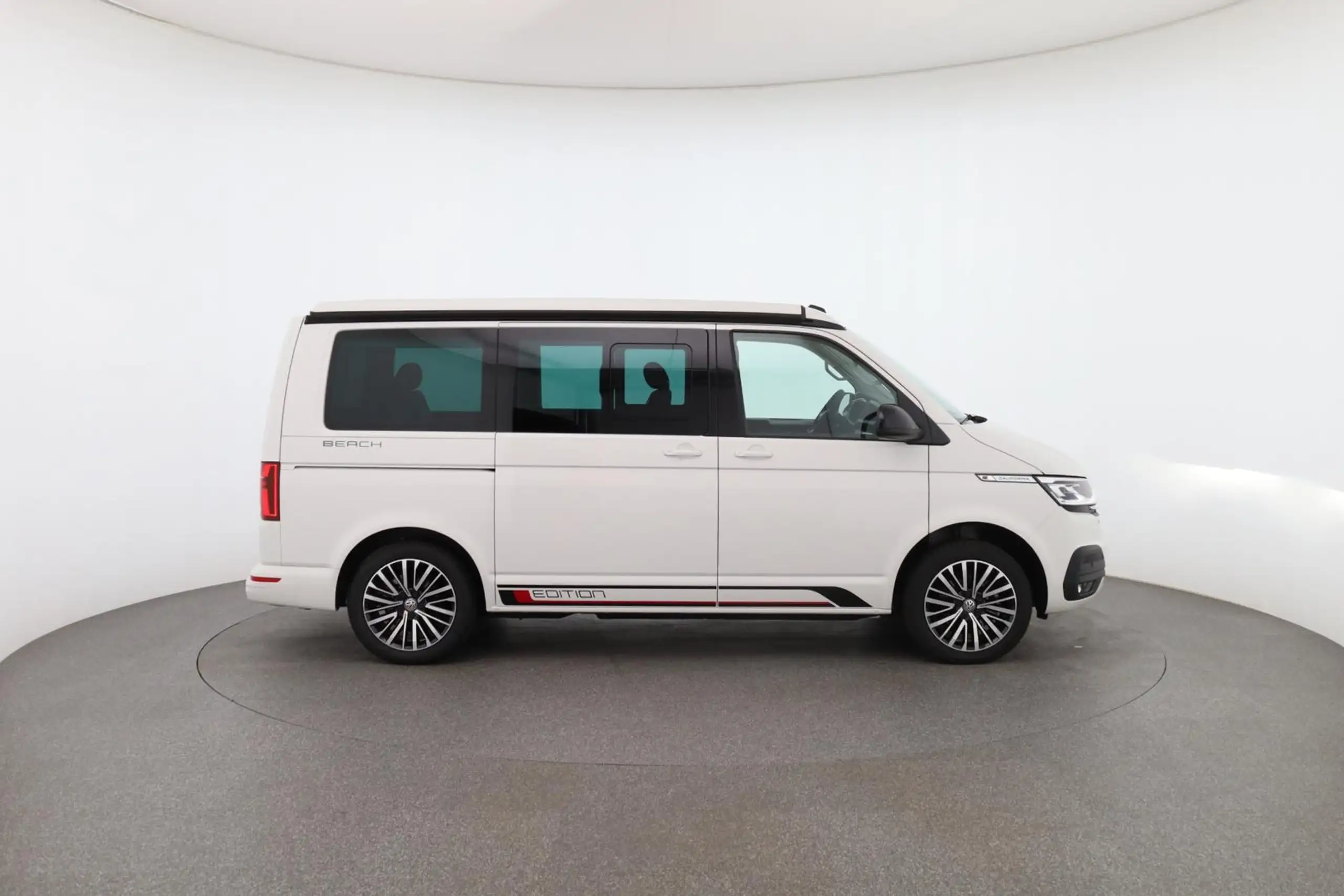 Volkswagen - T6.1 California