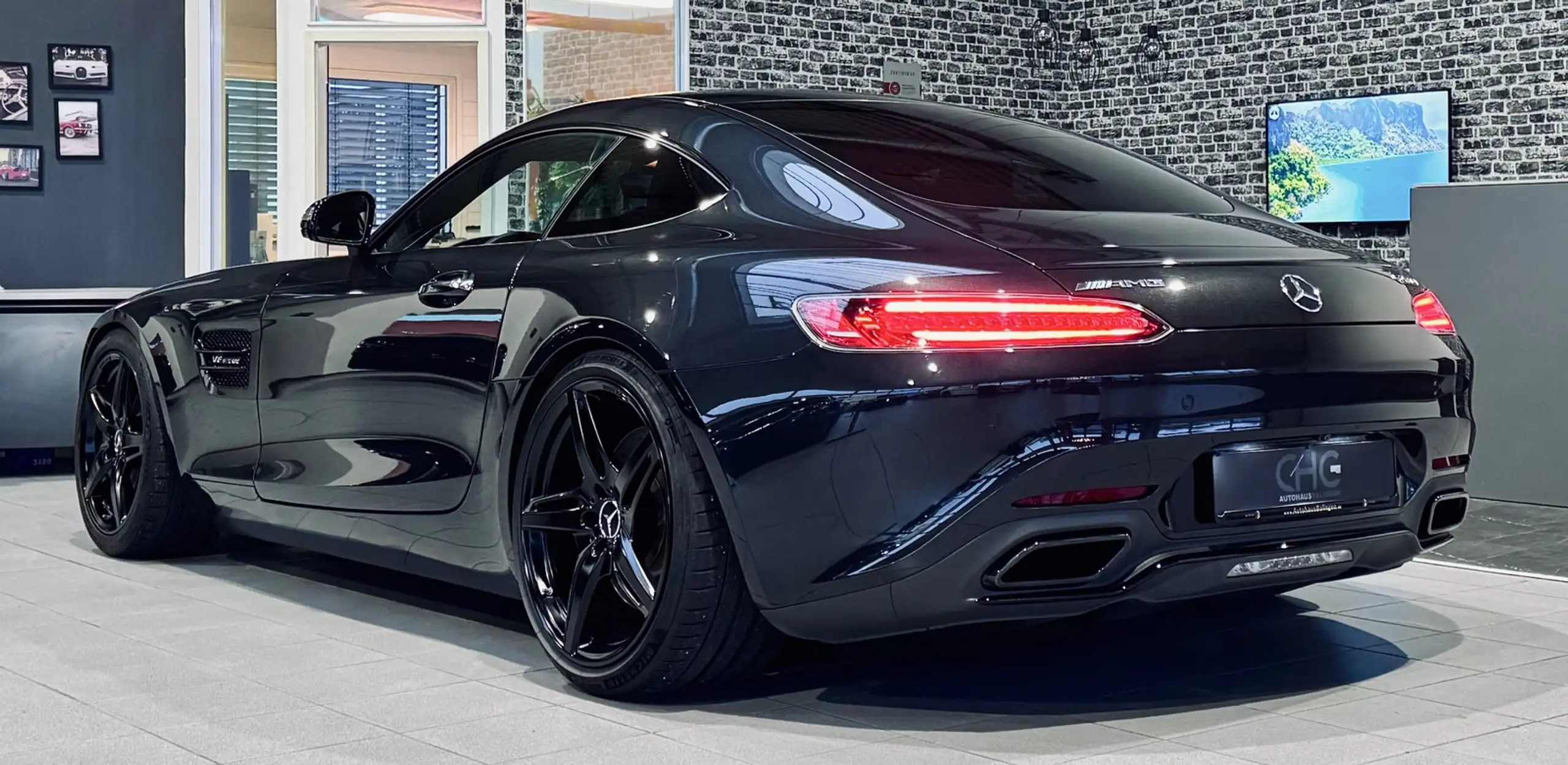 Mercedes-Benz - AMG GT