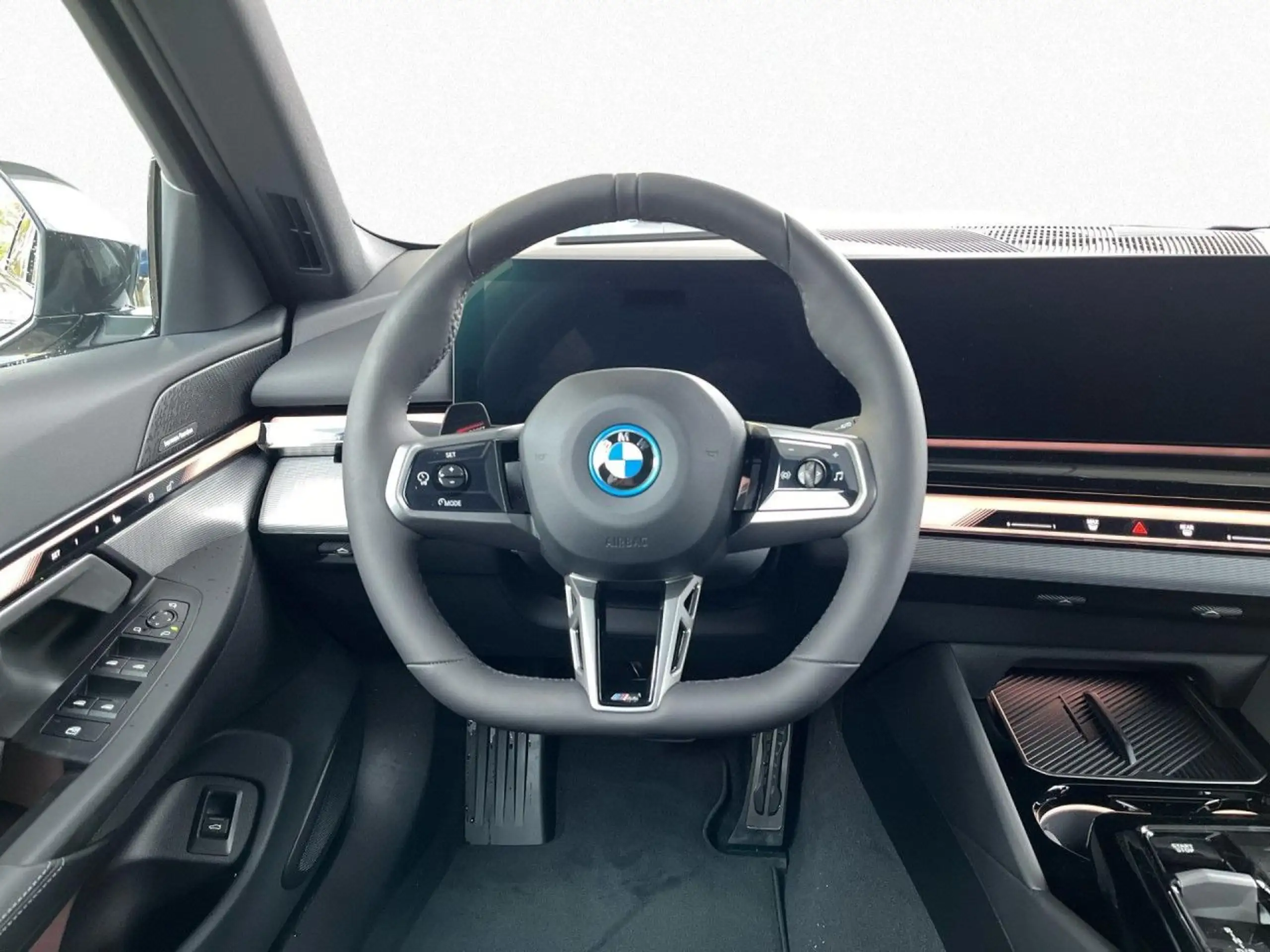 BMW - i5