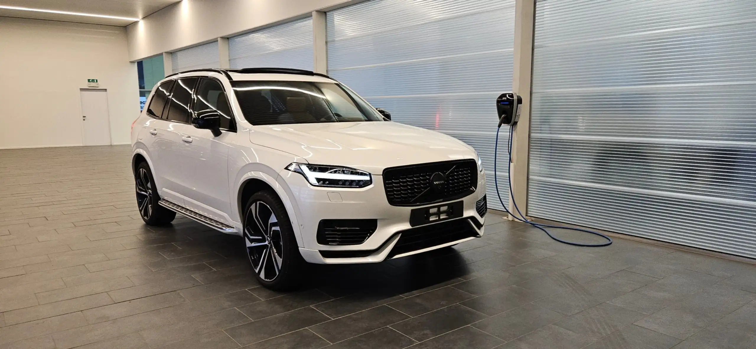 Volvo - XC90