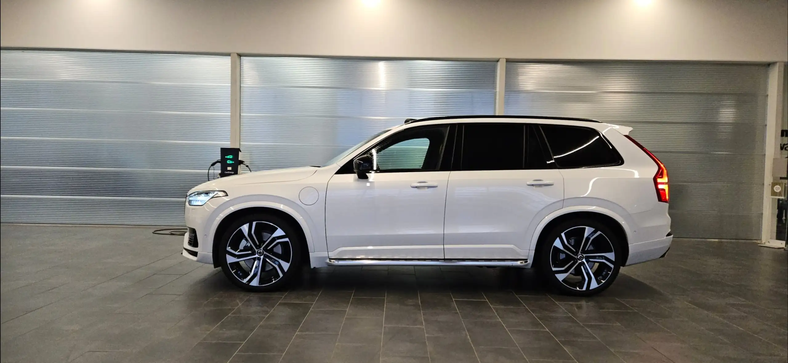 Volvo - XC90