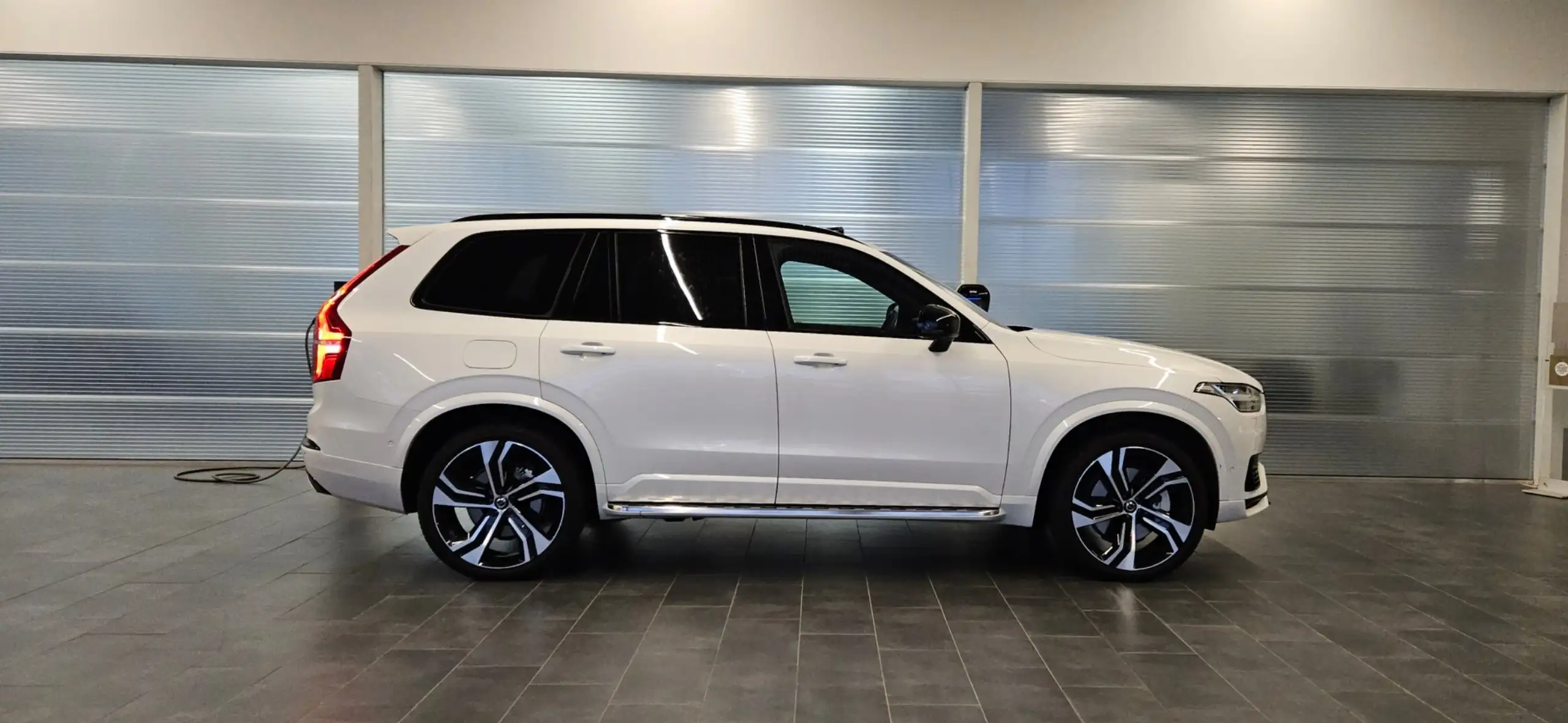 Volvo - XC90