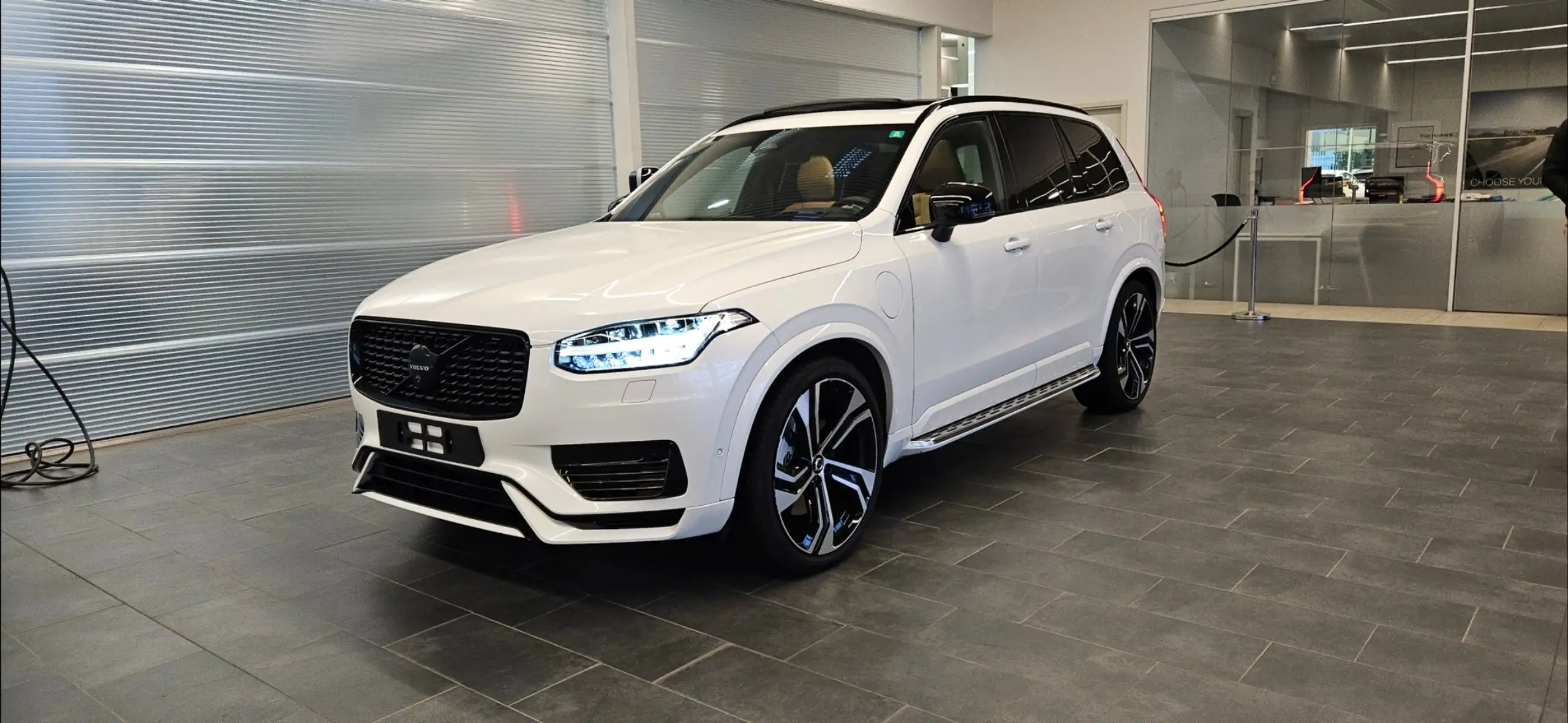 Volvo - XC90