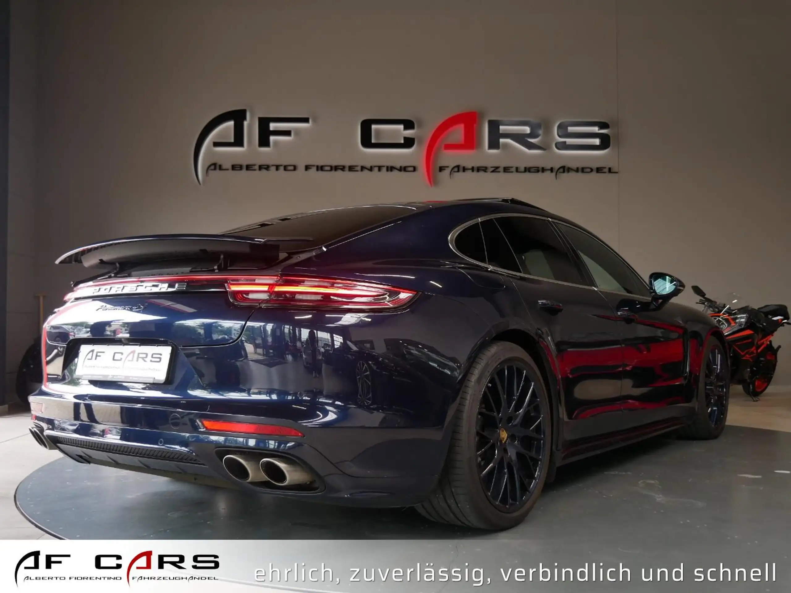 Porsche - Panamera