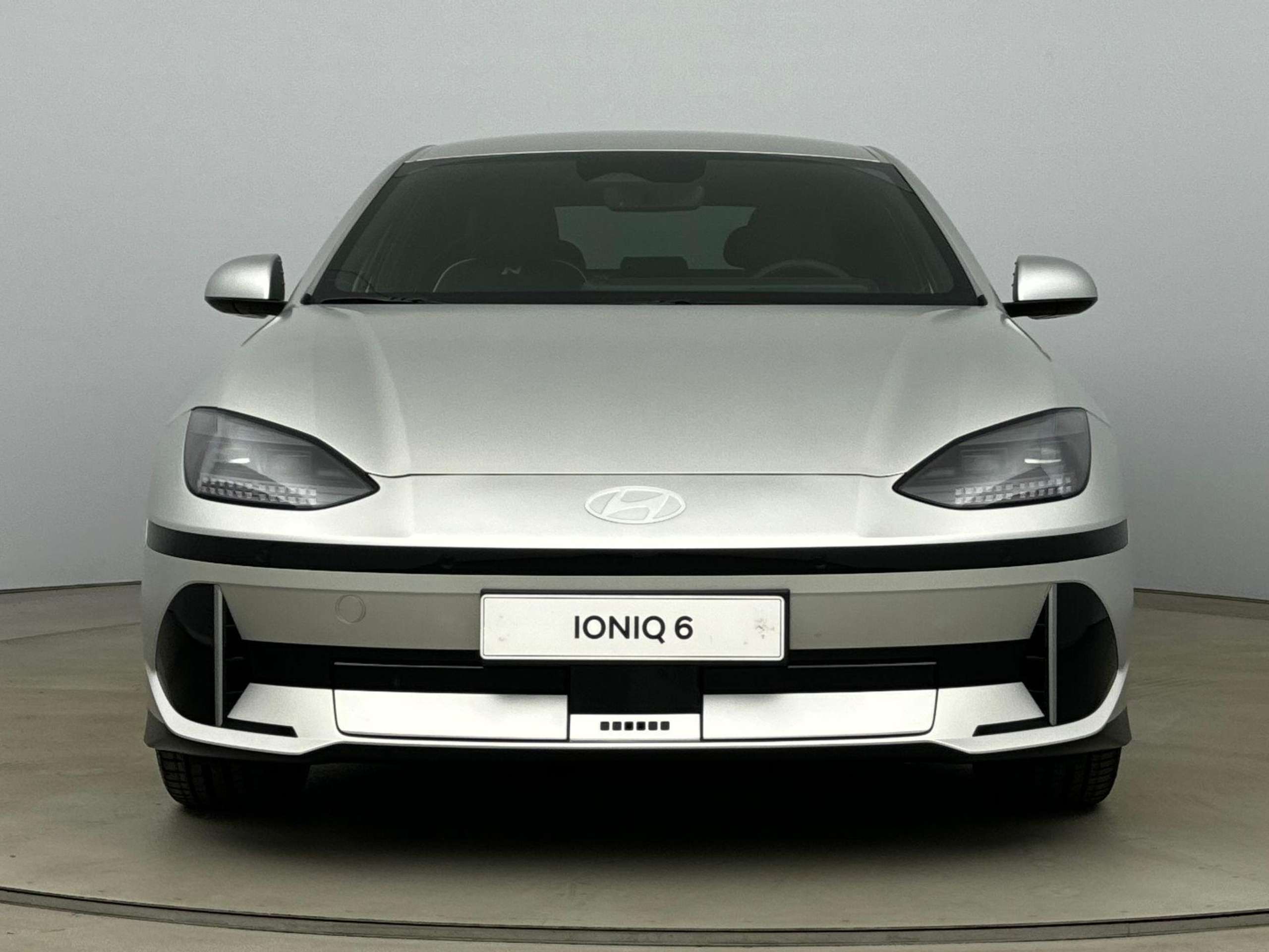 Hyundai - IONIQ 6