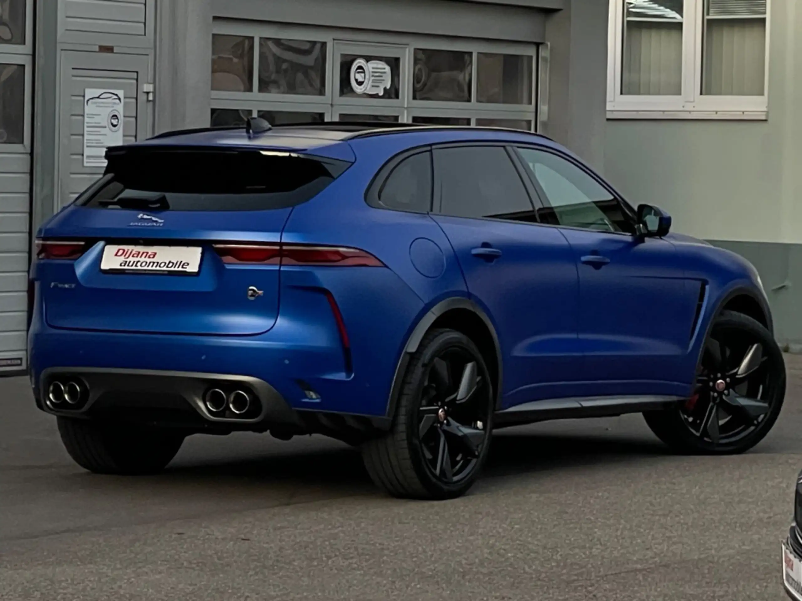 Jaguar - F-Pace