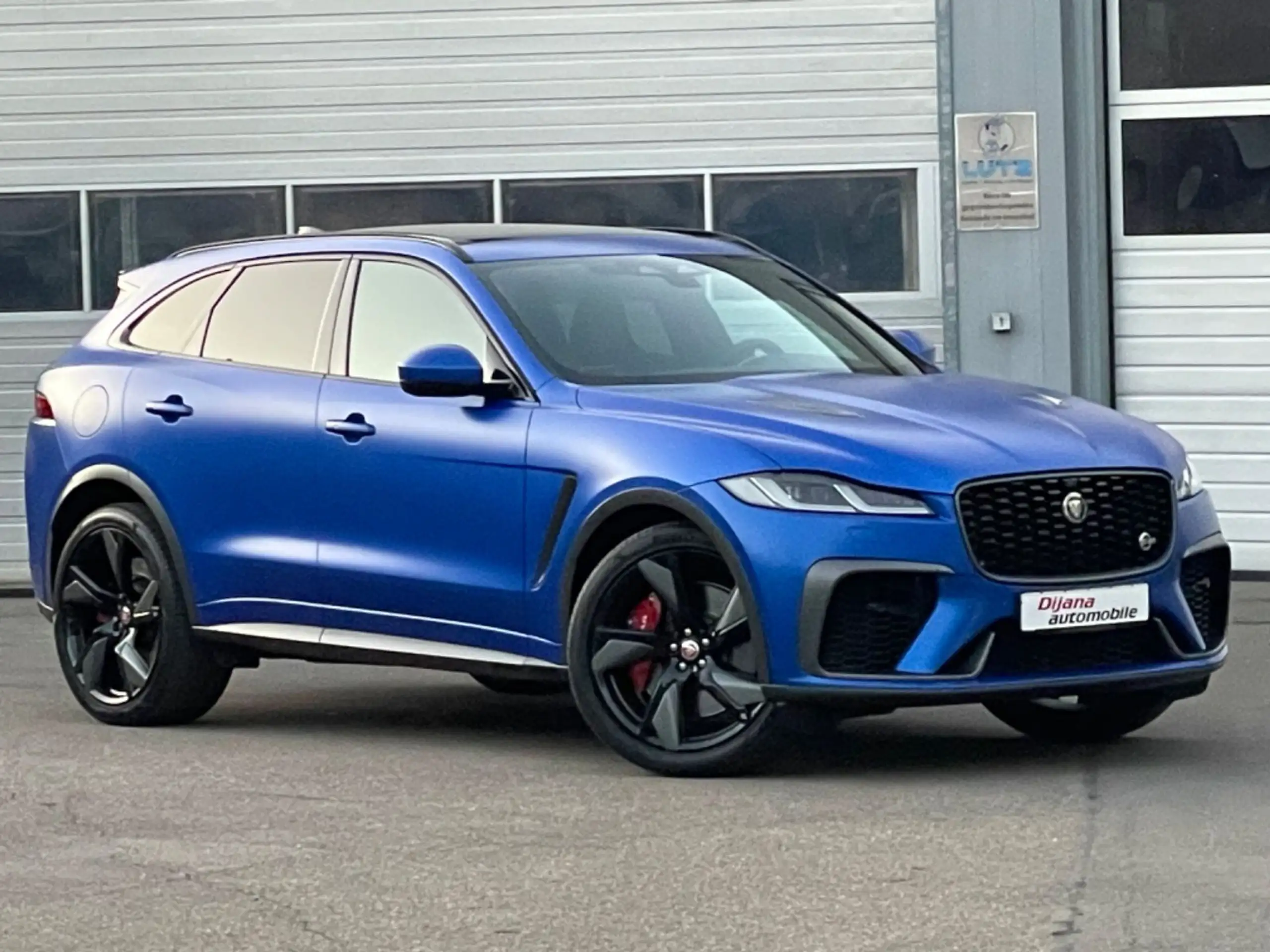 Jaguar - F-Pace