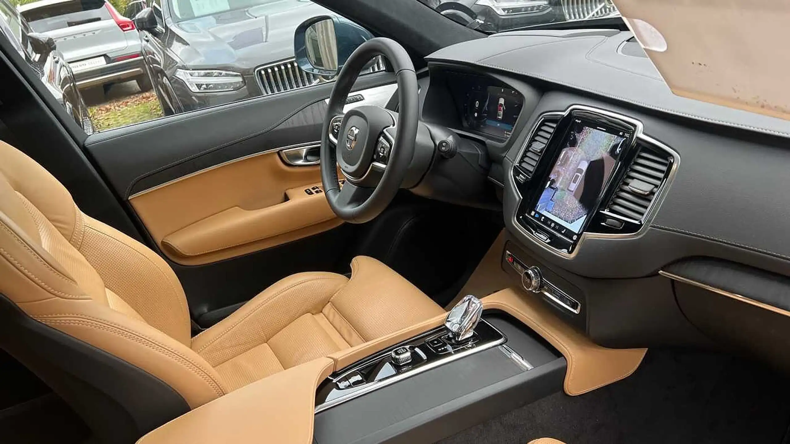 Volvo - XC90