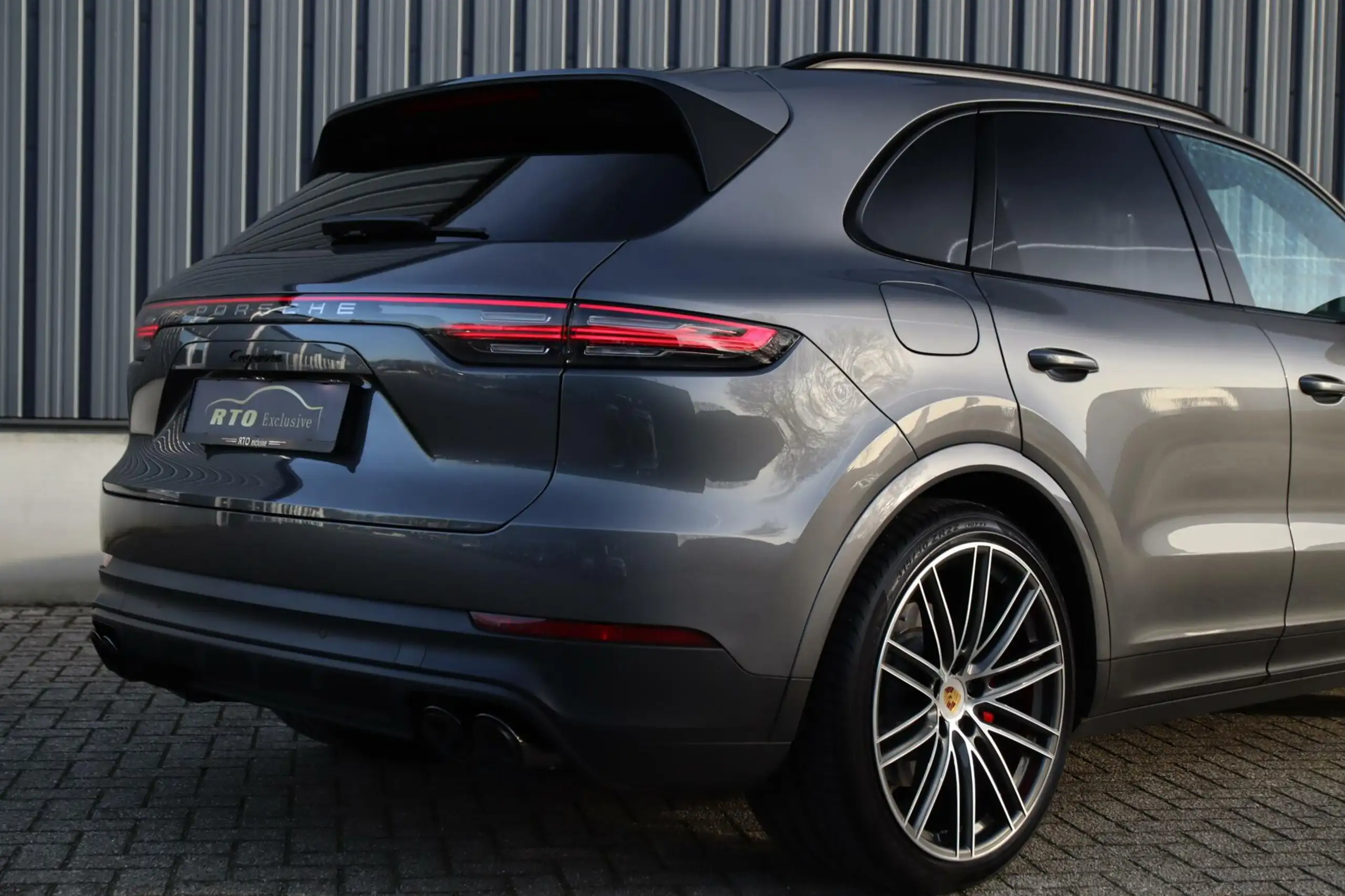 Porsche - Cayenne