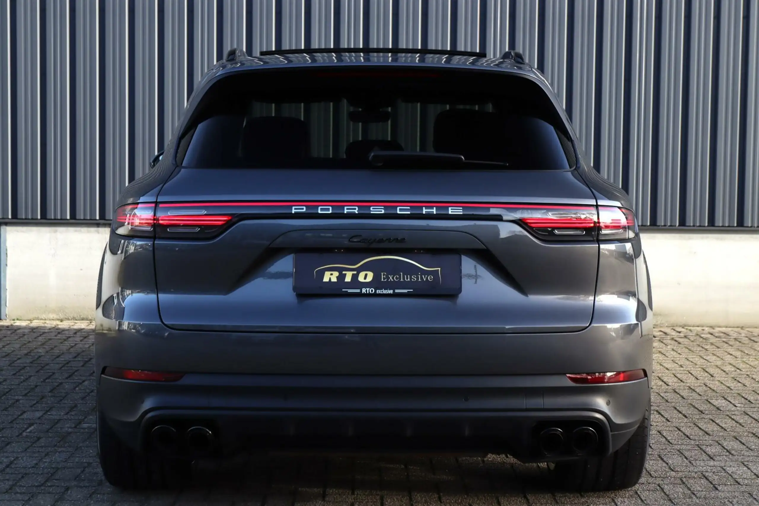 Porsche - Cayenne