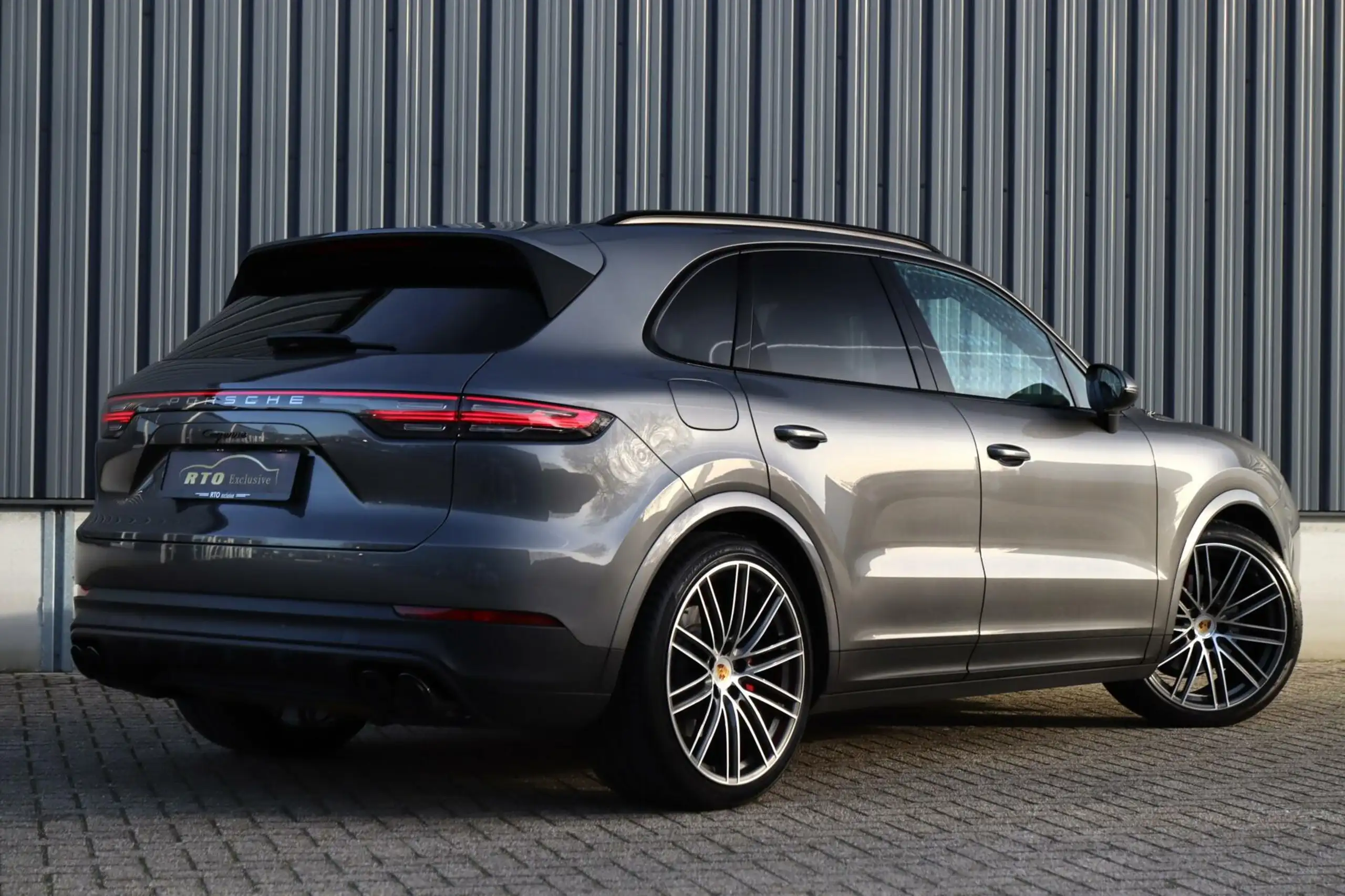 Porsche - Cayenne