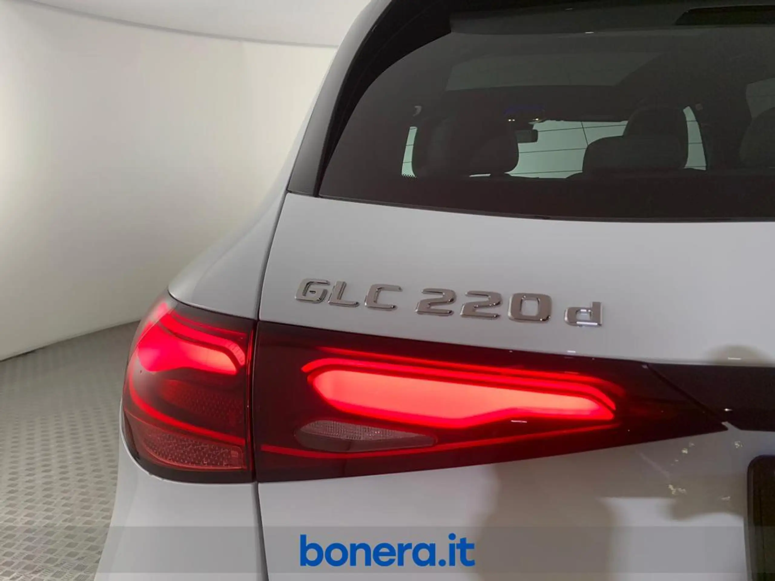 Mercedes-Benz - GLC 220