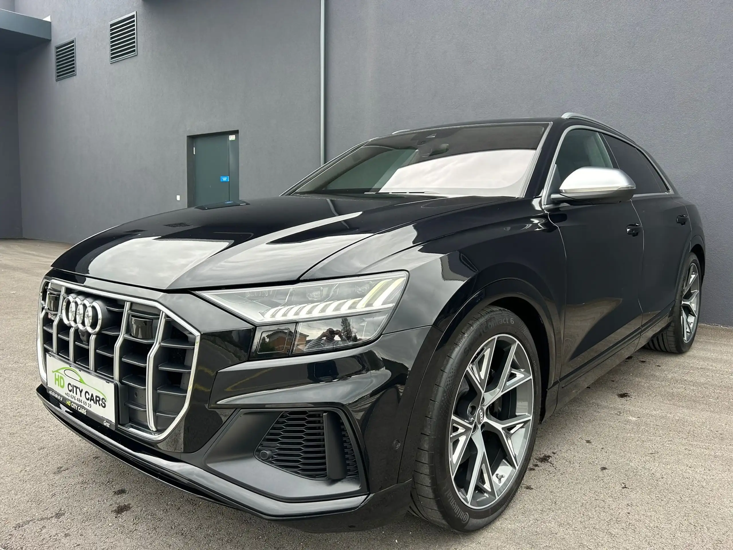 Audi - SQ8