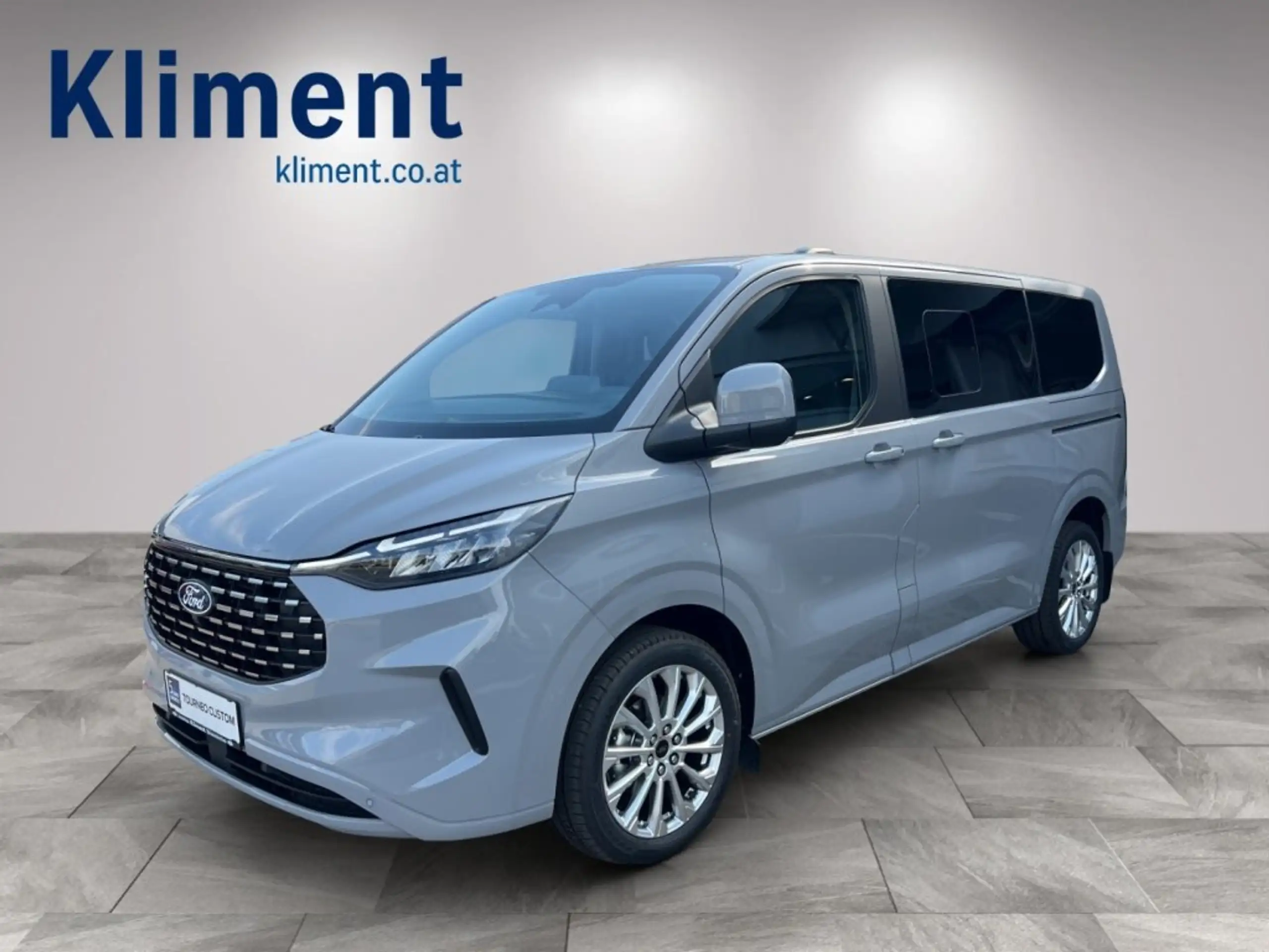 Ford Tourneo Custom 2024