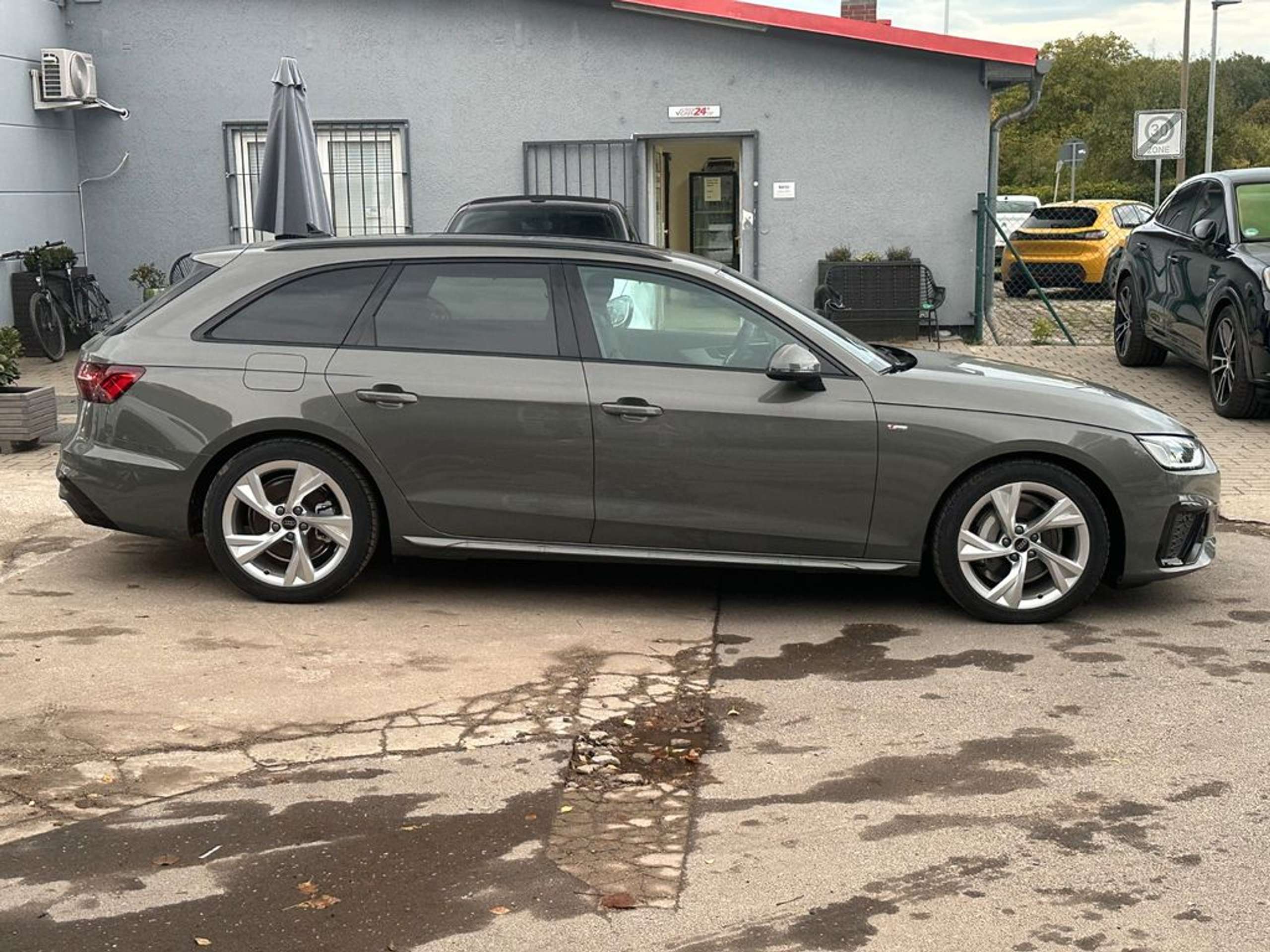 Audi - A4