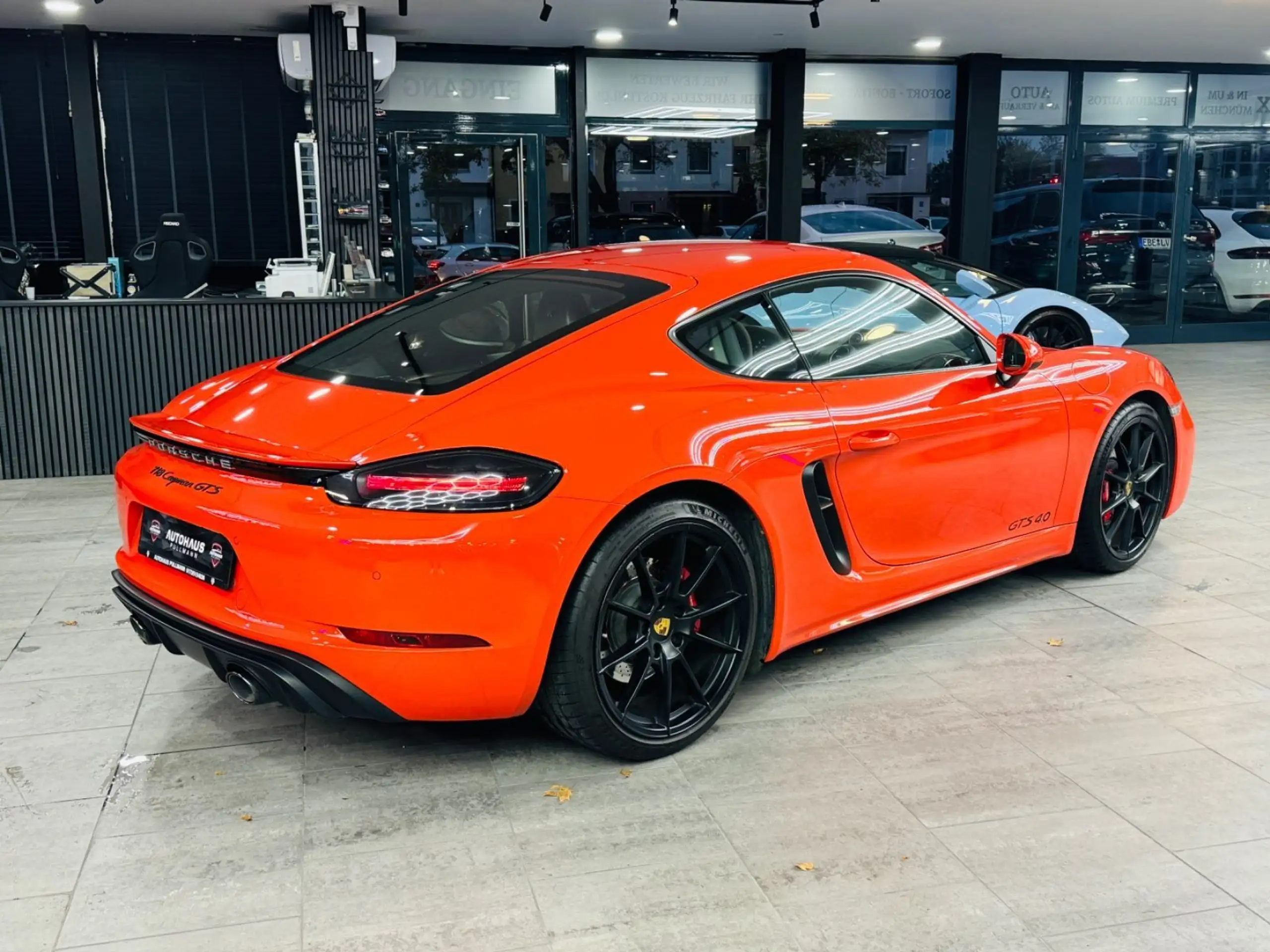 Porsche - Cayman