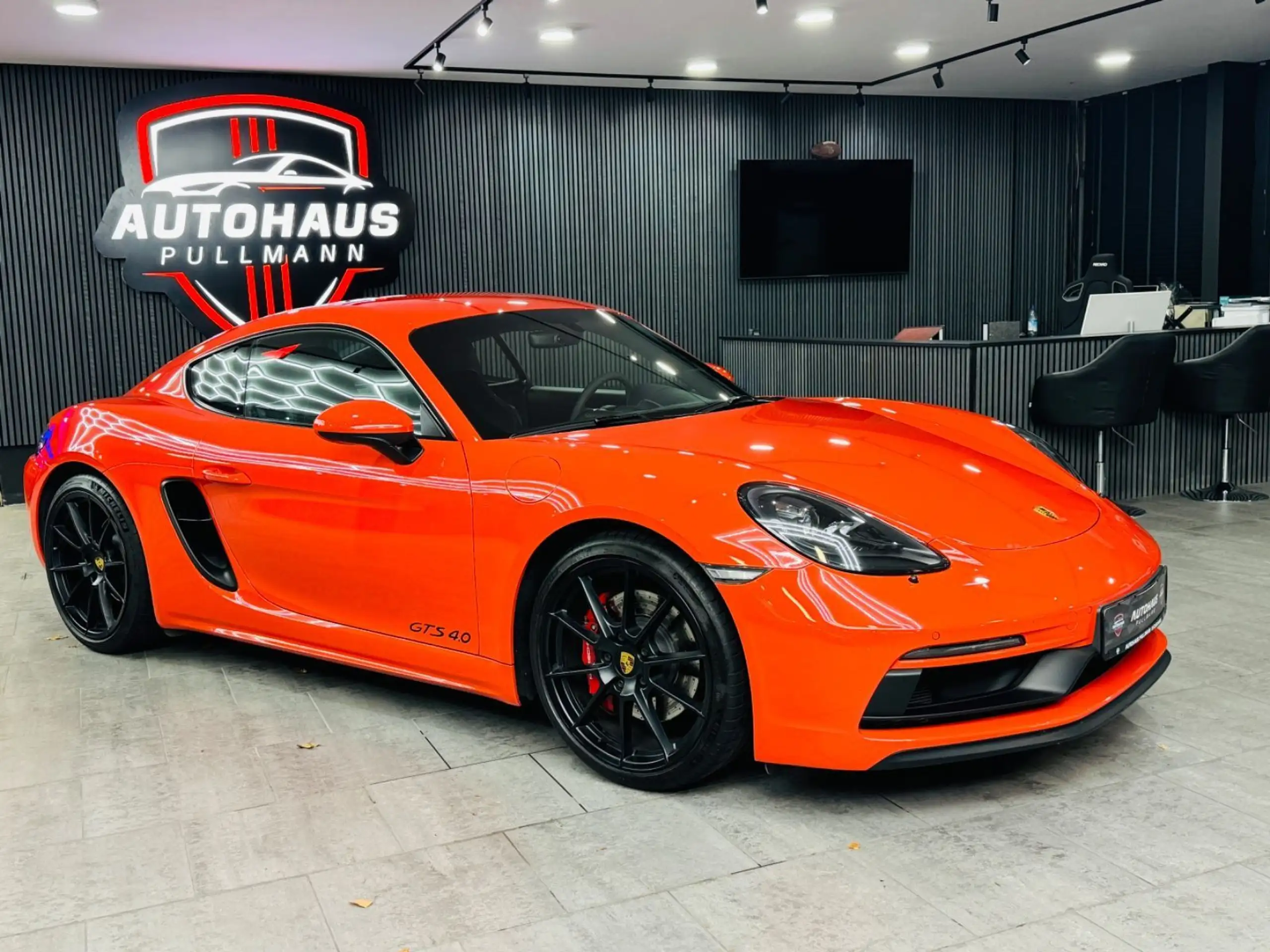 Porsche - Cayman