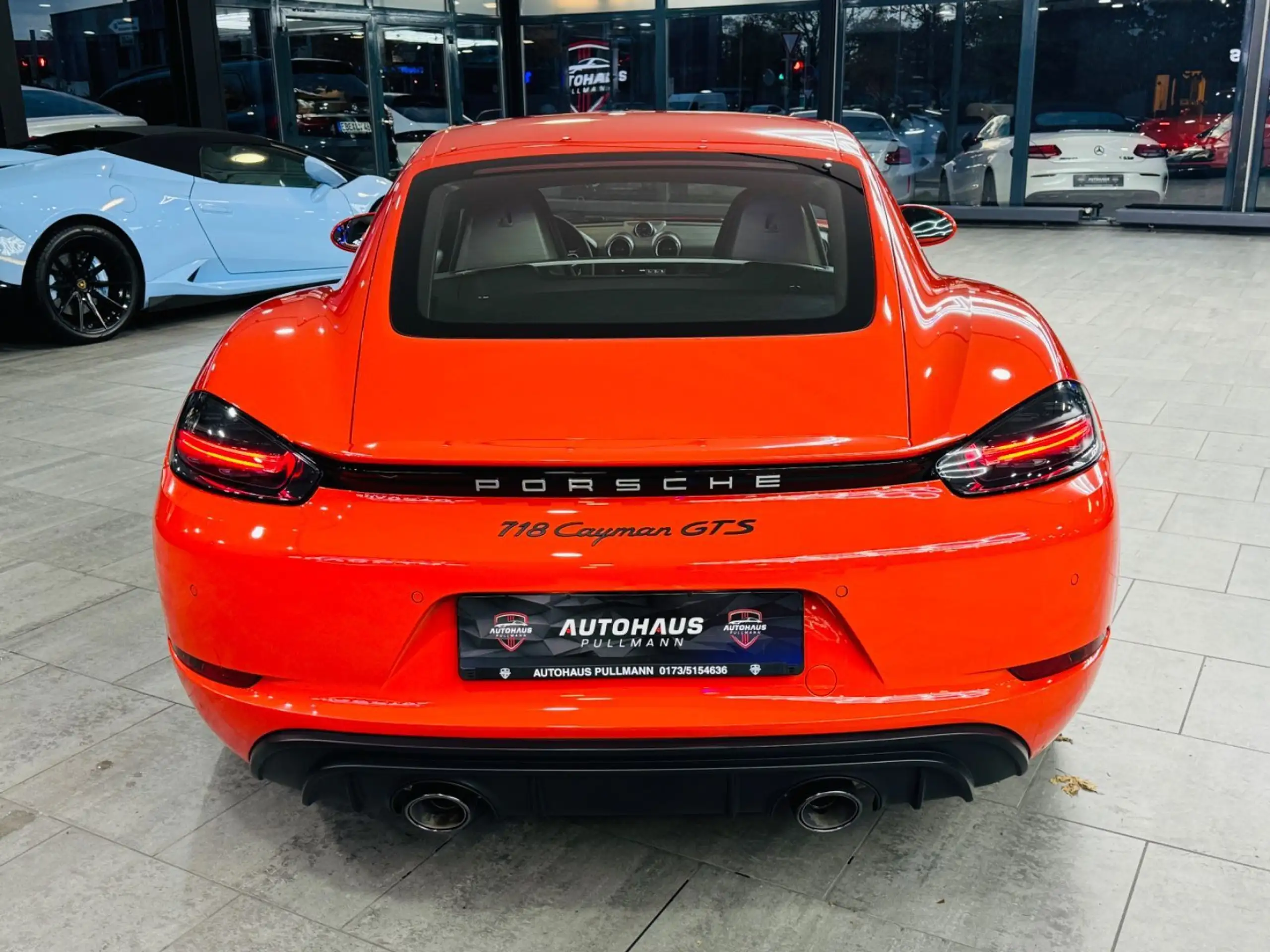 Porsche - Cayman