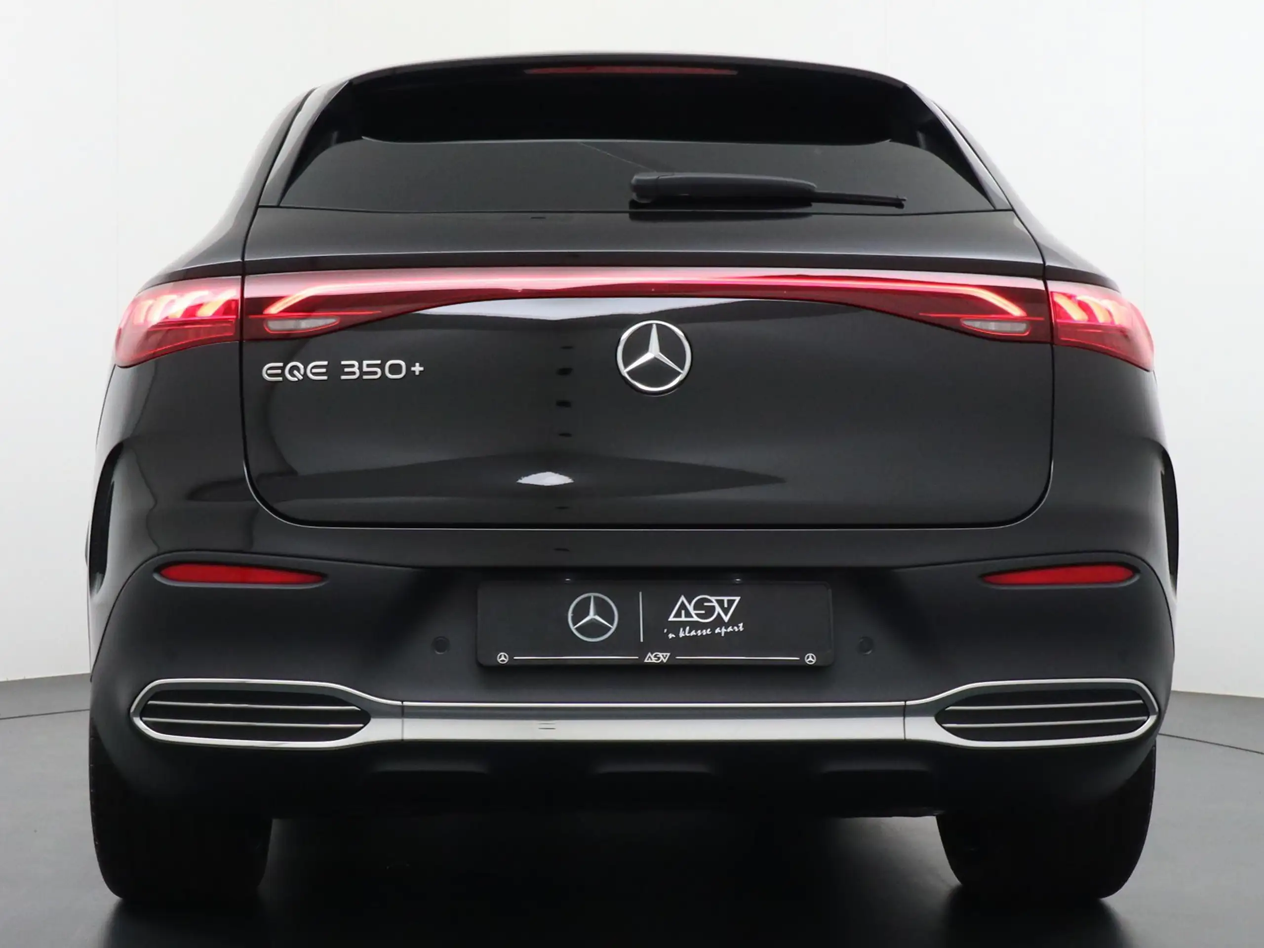 Mercedes-Benz - EQE SUV