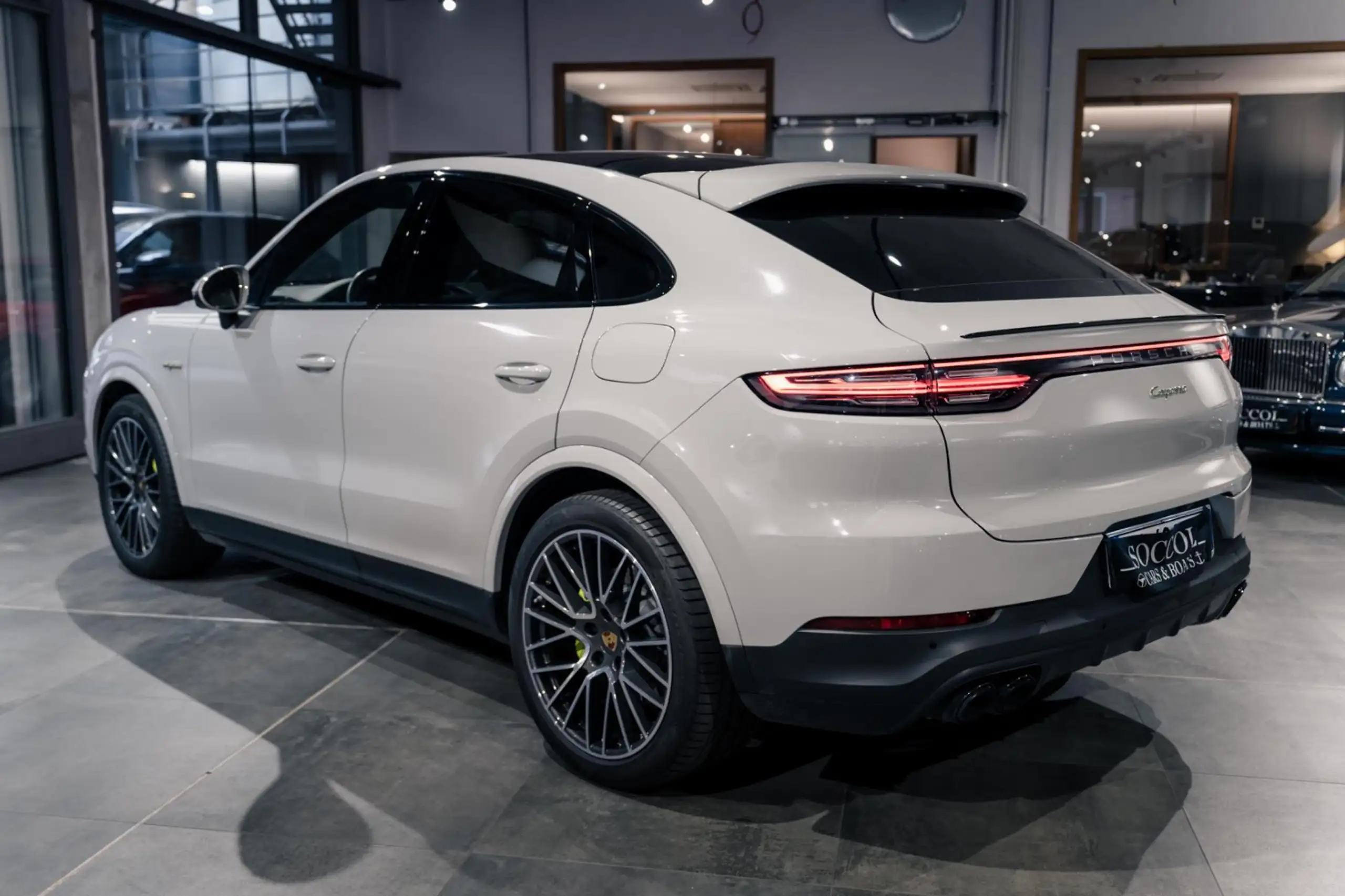 Porsche - Cayenne