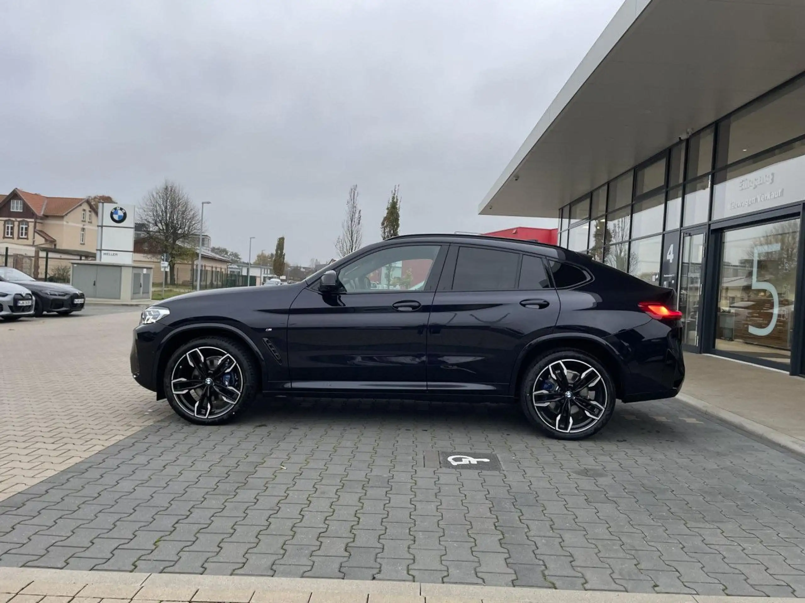 BMW - X4 M