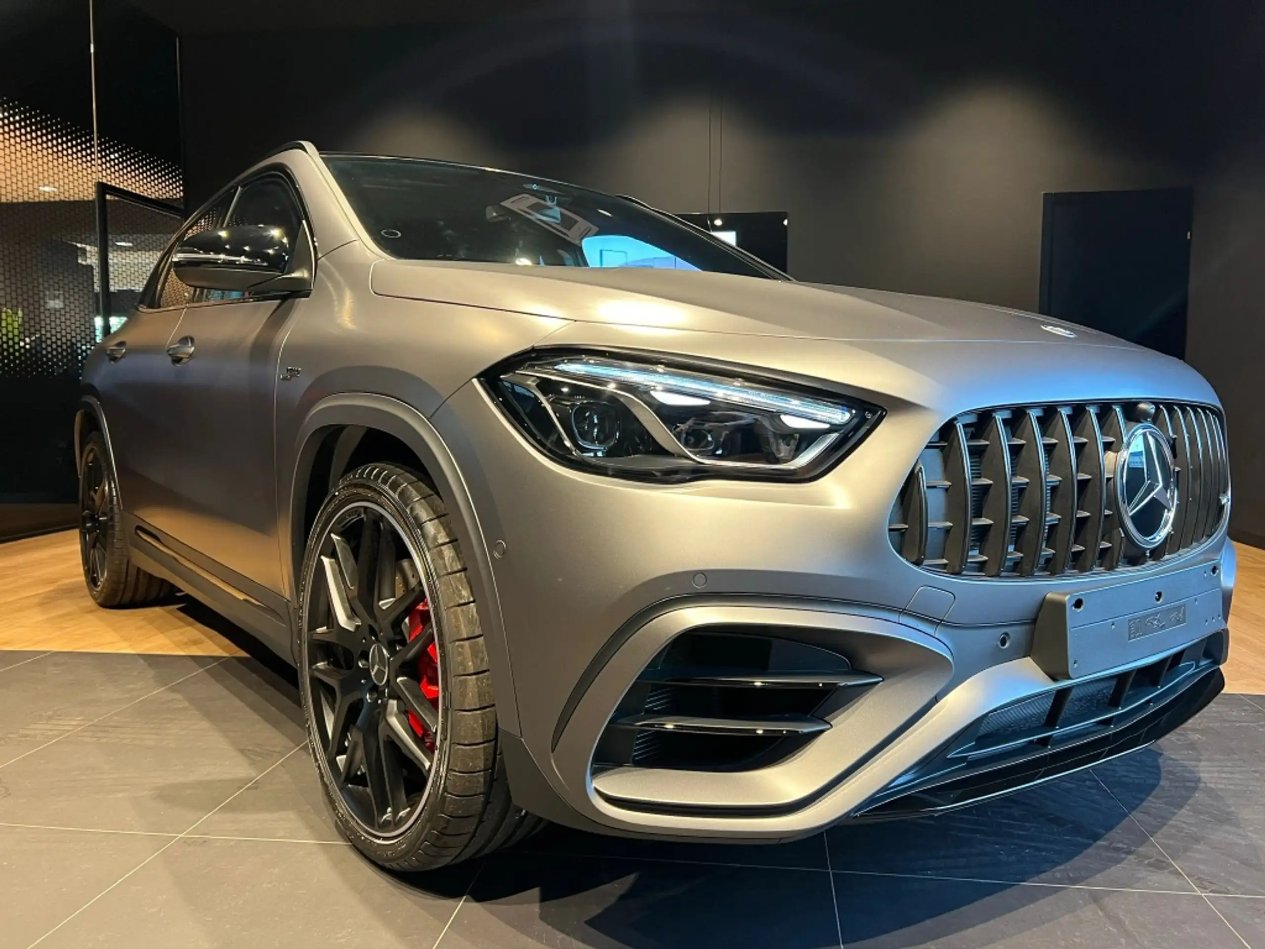 Mercedes-Benz - GLA 45 AMG