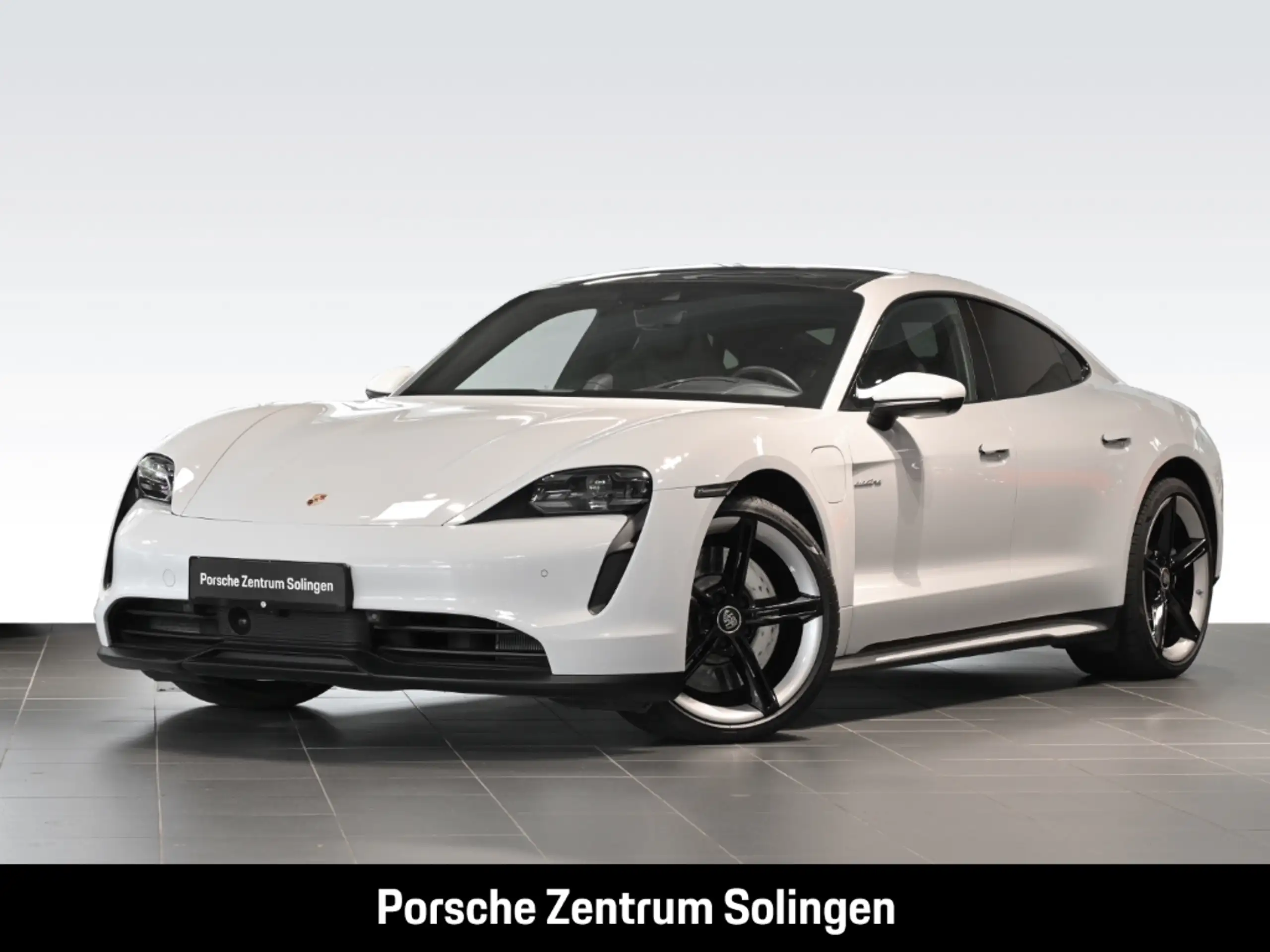 Porsche Taycan 2023