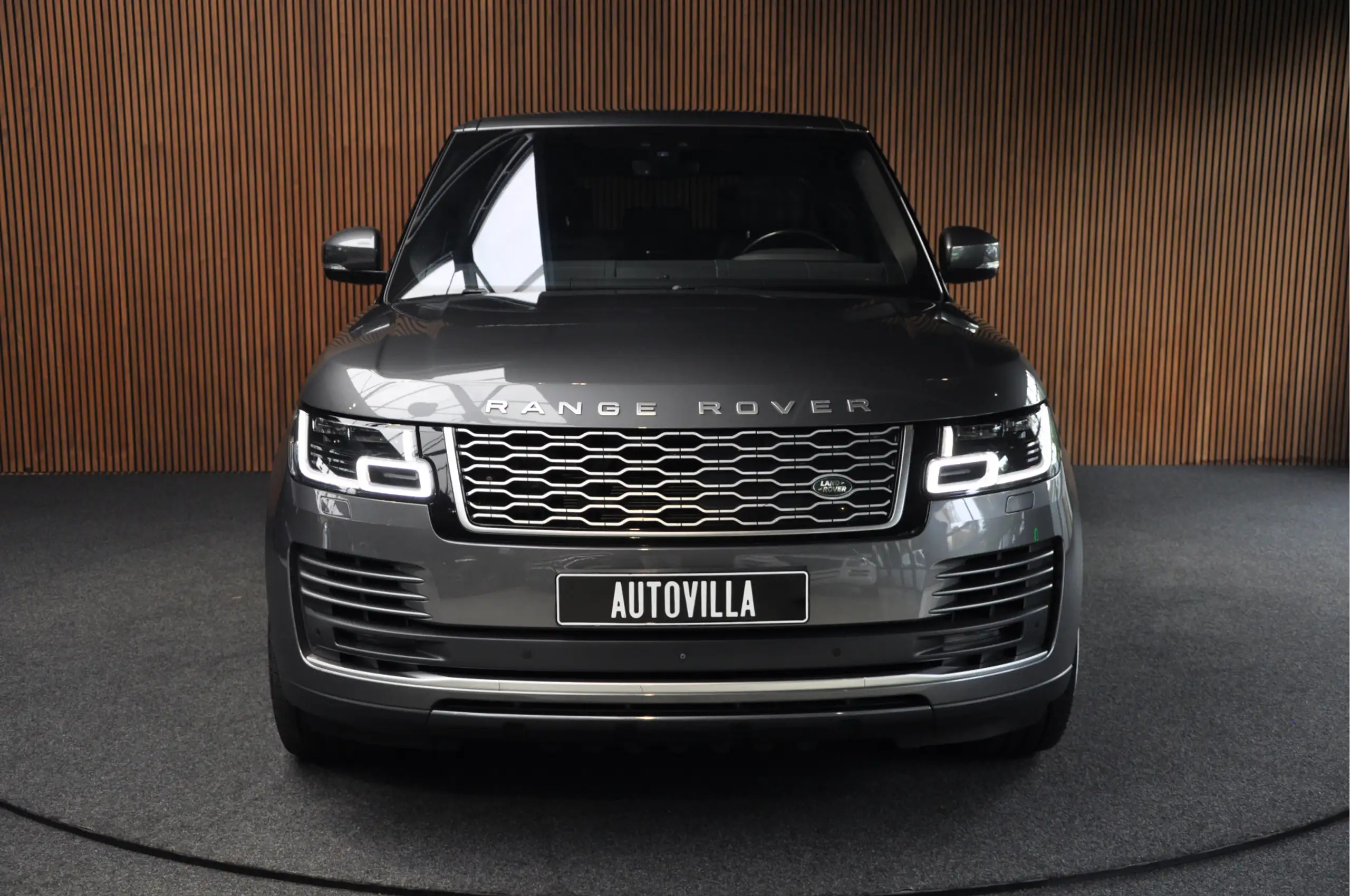 Land Rover - Range Rover