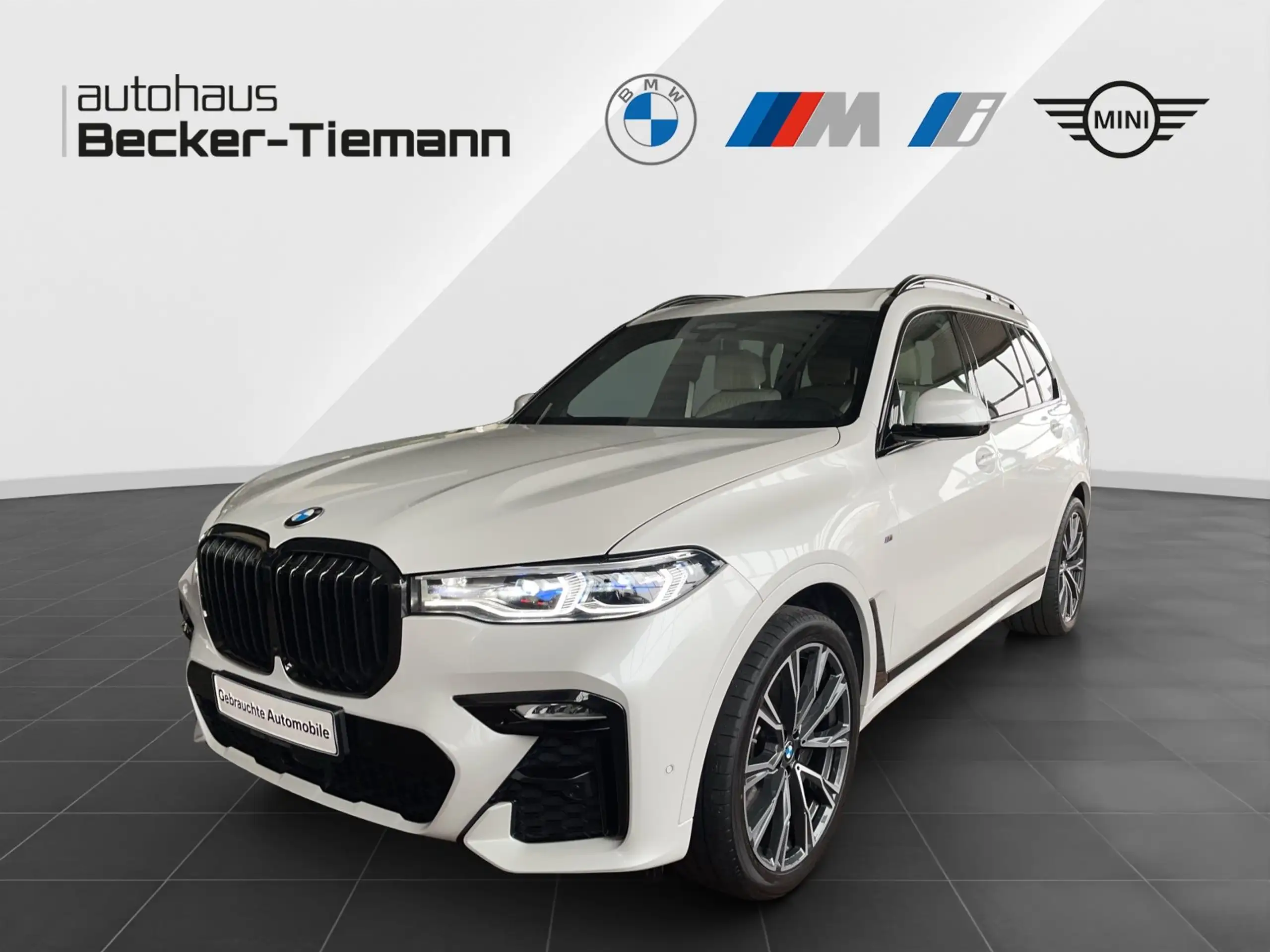 BMW - X7 M