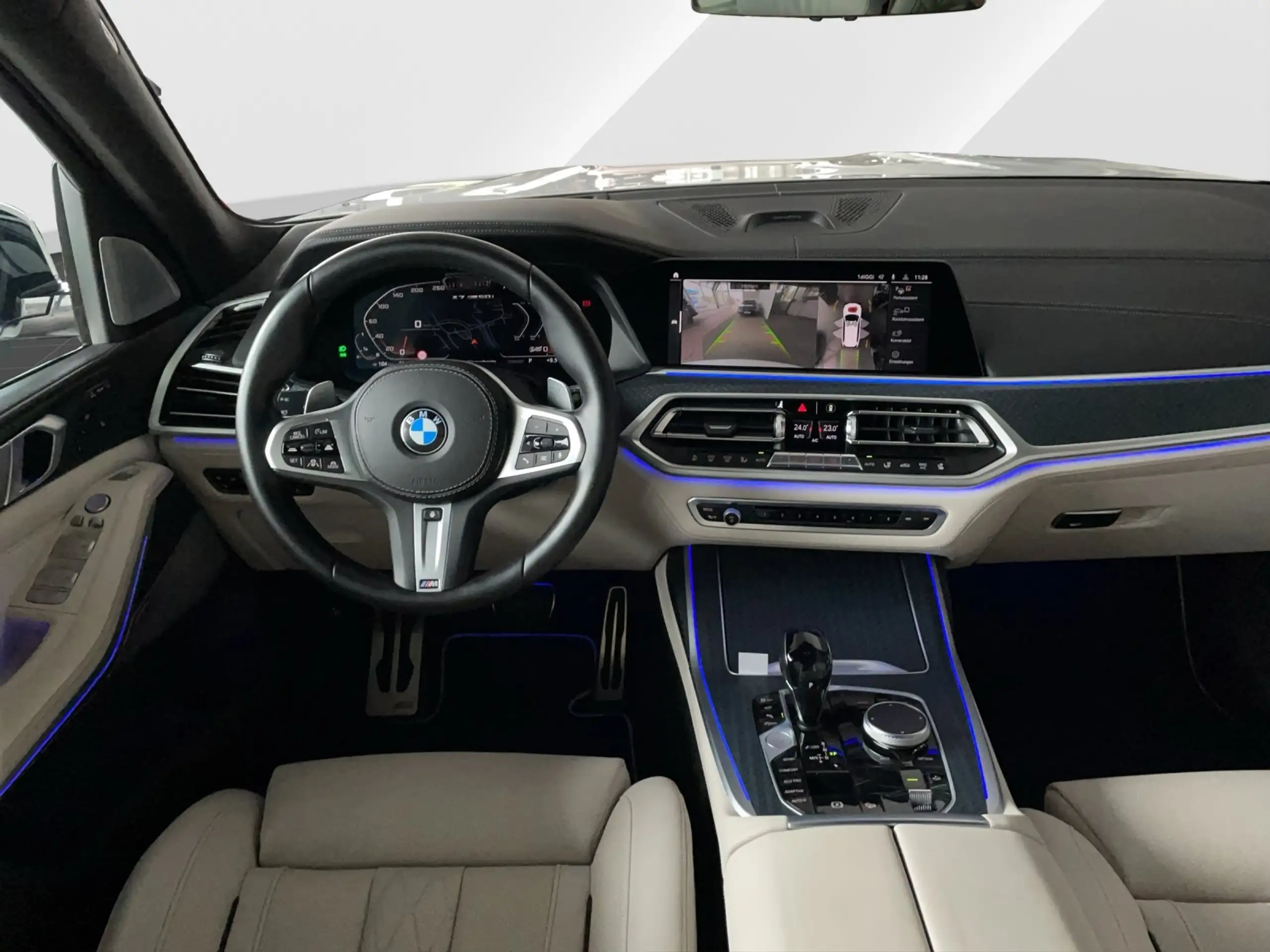 BMW - X7 M