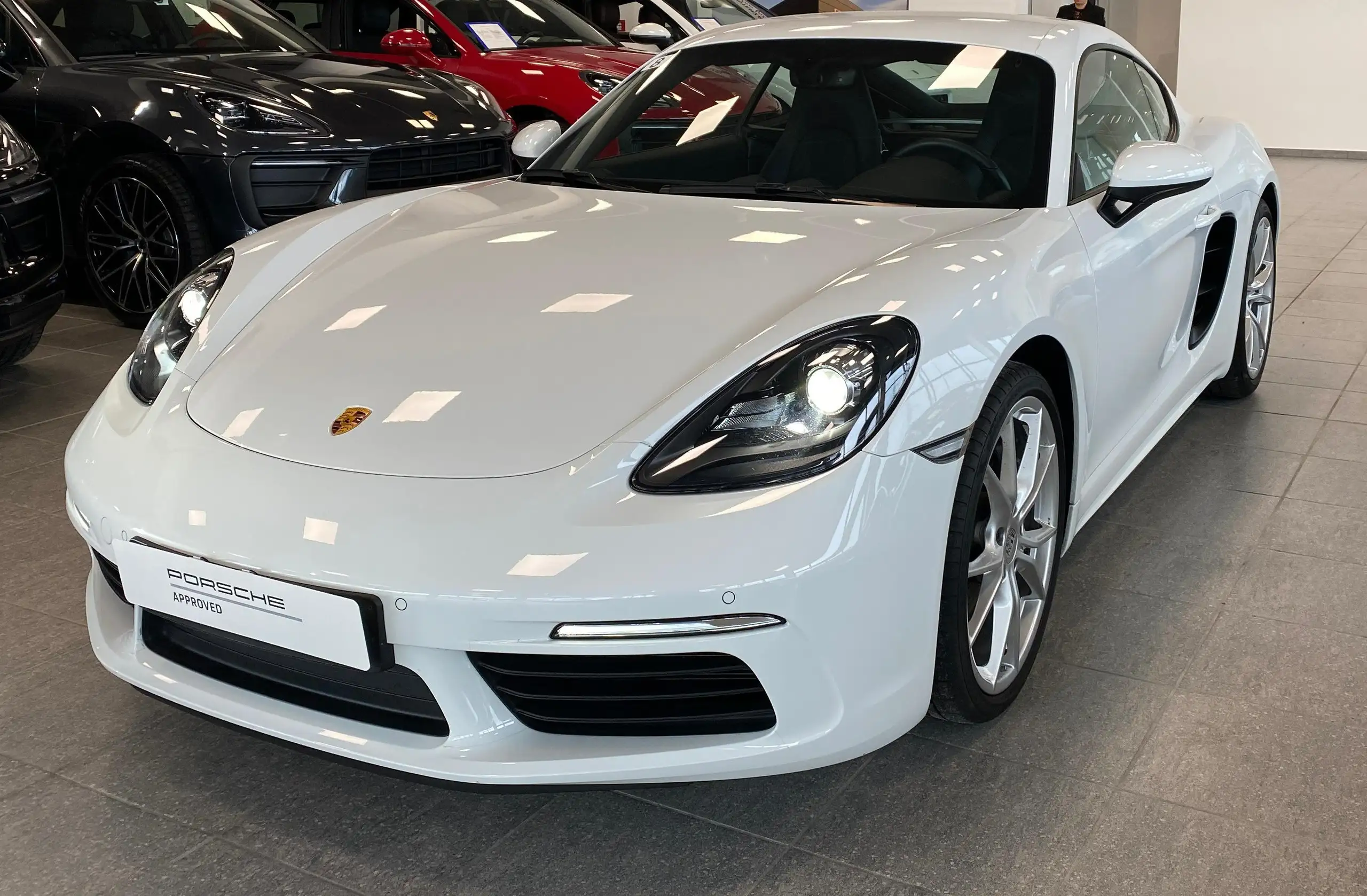 Porsche - Cayman